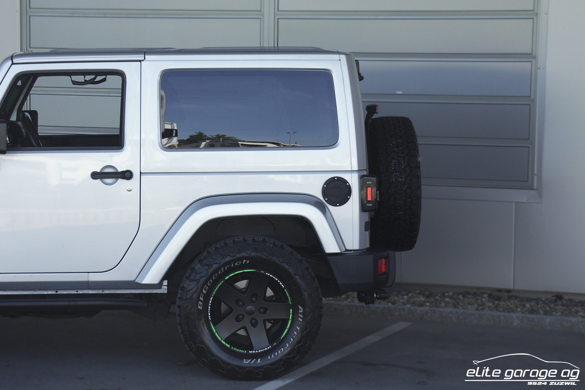 JEEP Wrangler 2.8 CRD 70th Anniversary Automatic-image-11