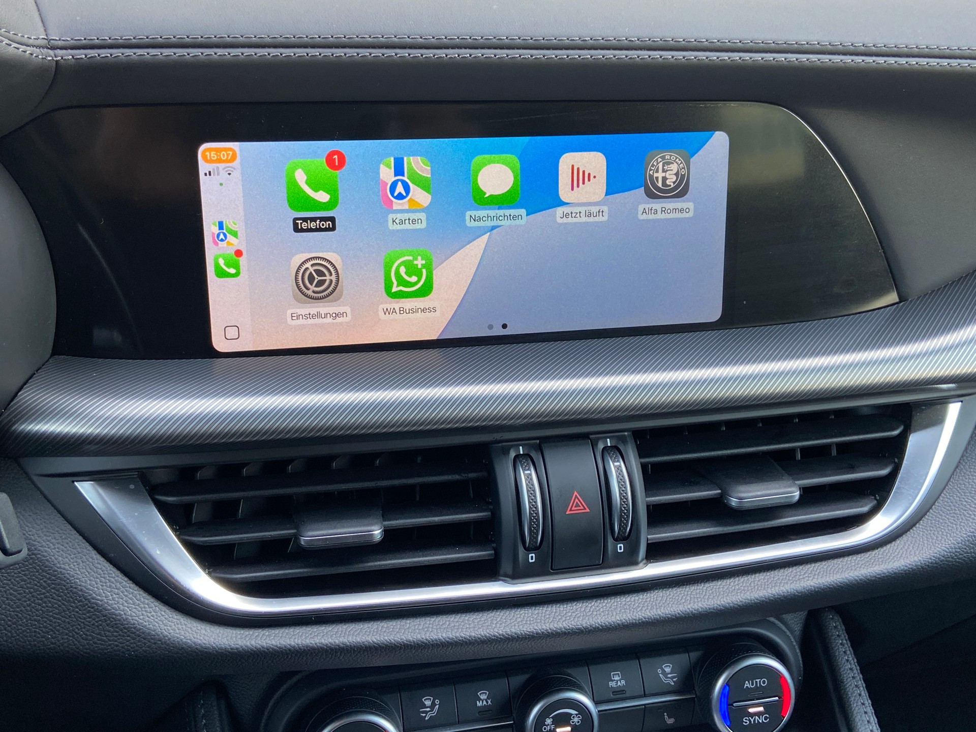 ALFA ROMEO Stelvio 2.2 JTDM Veloce Pack Premium Q4 AT8-image-12