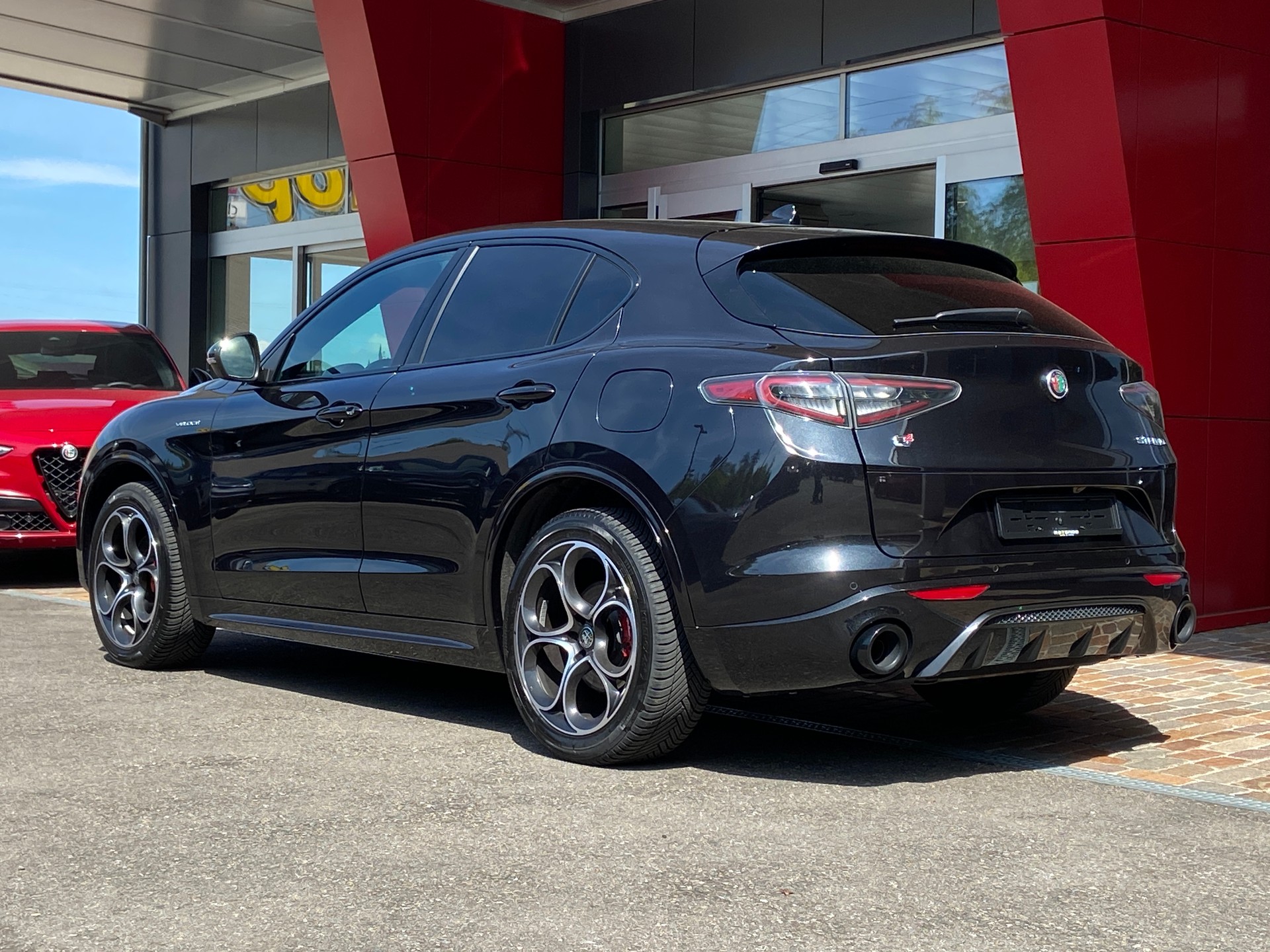 ALFA ROMEO Stelvio 2.2 JTDM Veloce Pack Premium Q4 AT8-image-17