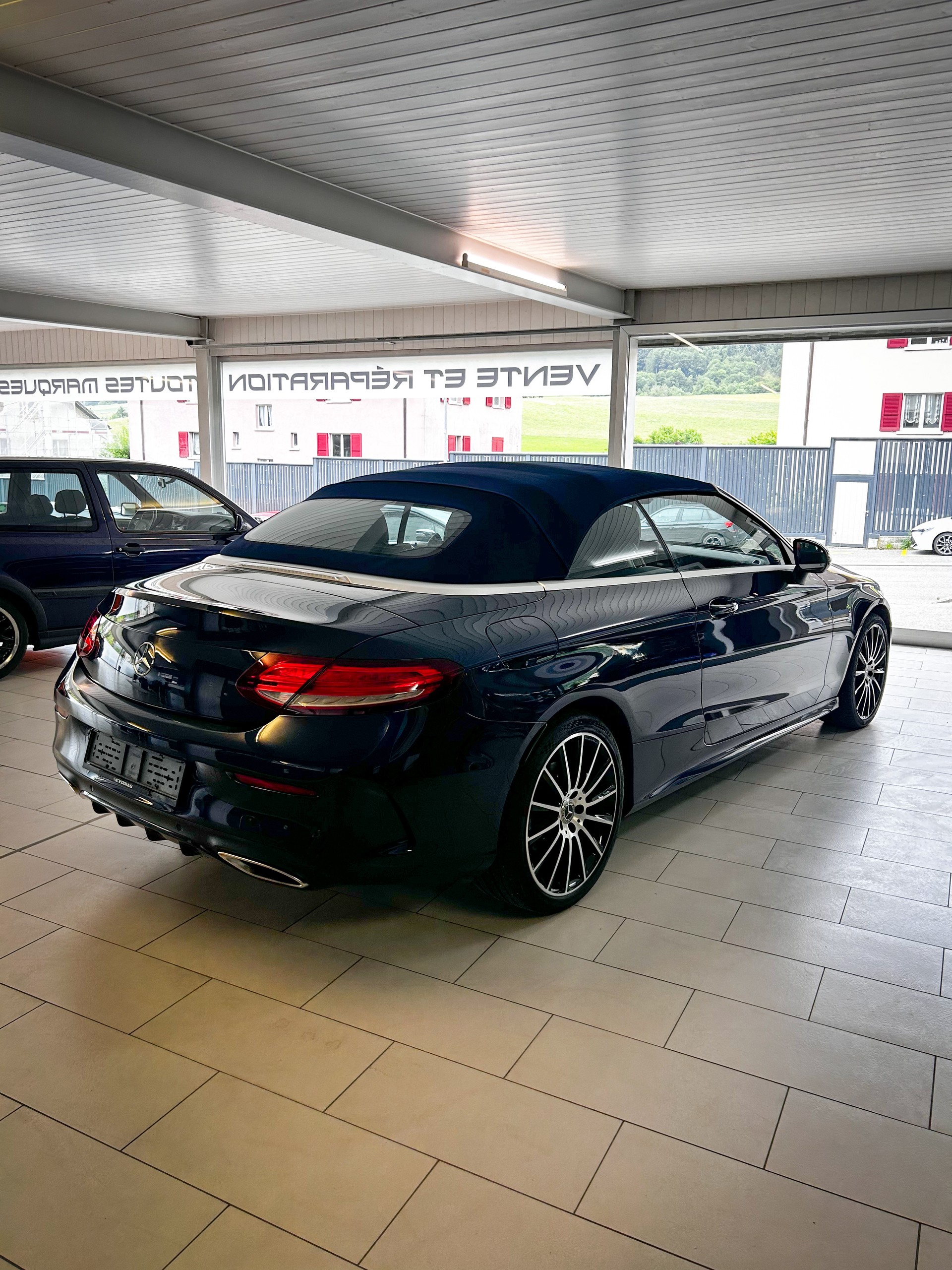 MERCEDES-BENZ C 200 Cabriolet 4Matic 9G-Tronic-image-6