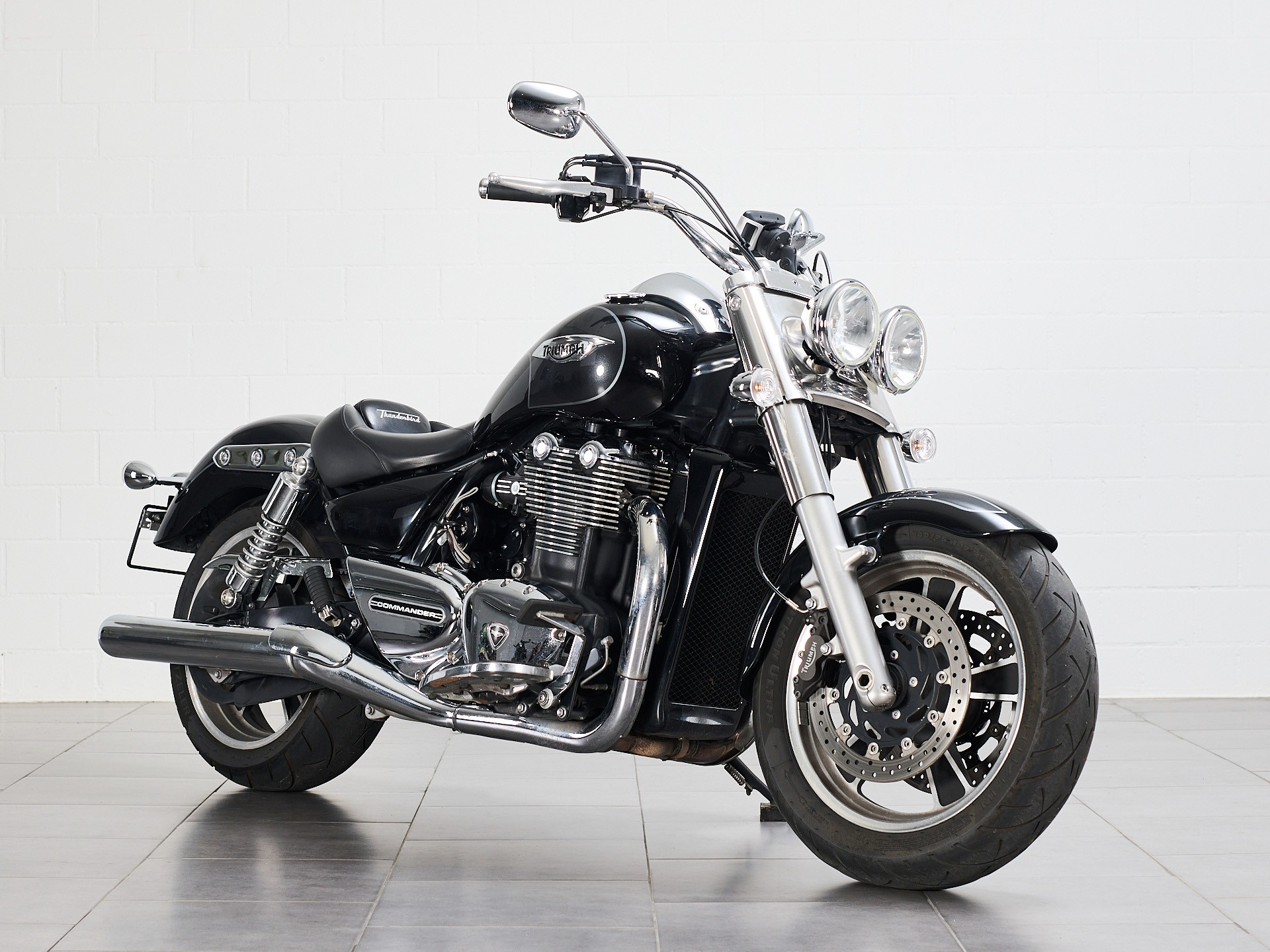 TRIUMPH Thunderbird Commander 1700 ABS-showroom-element-1