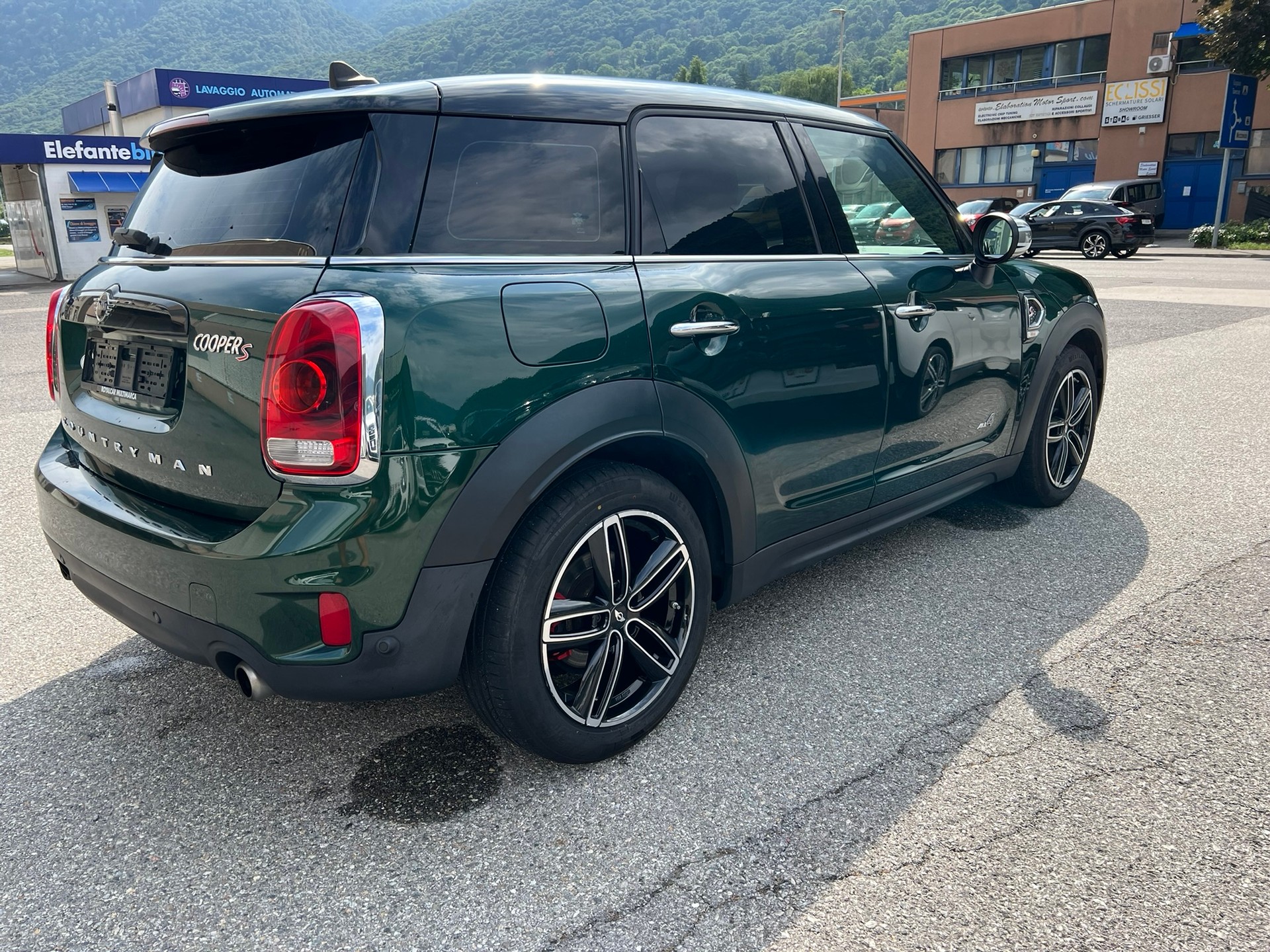 MINI COUNTRYMAN-image-4