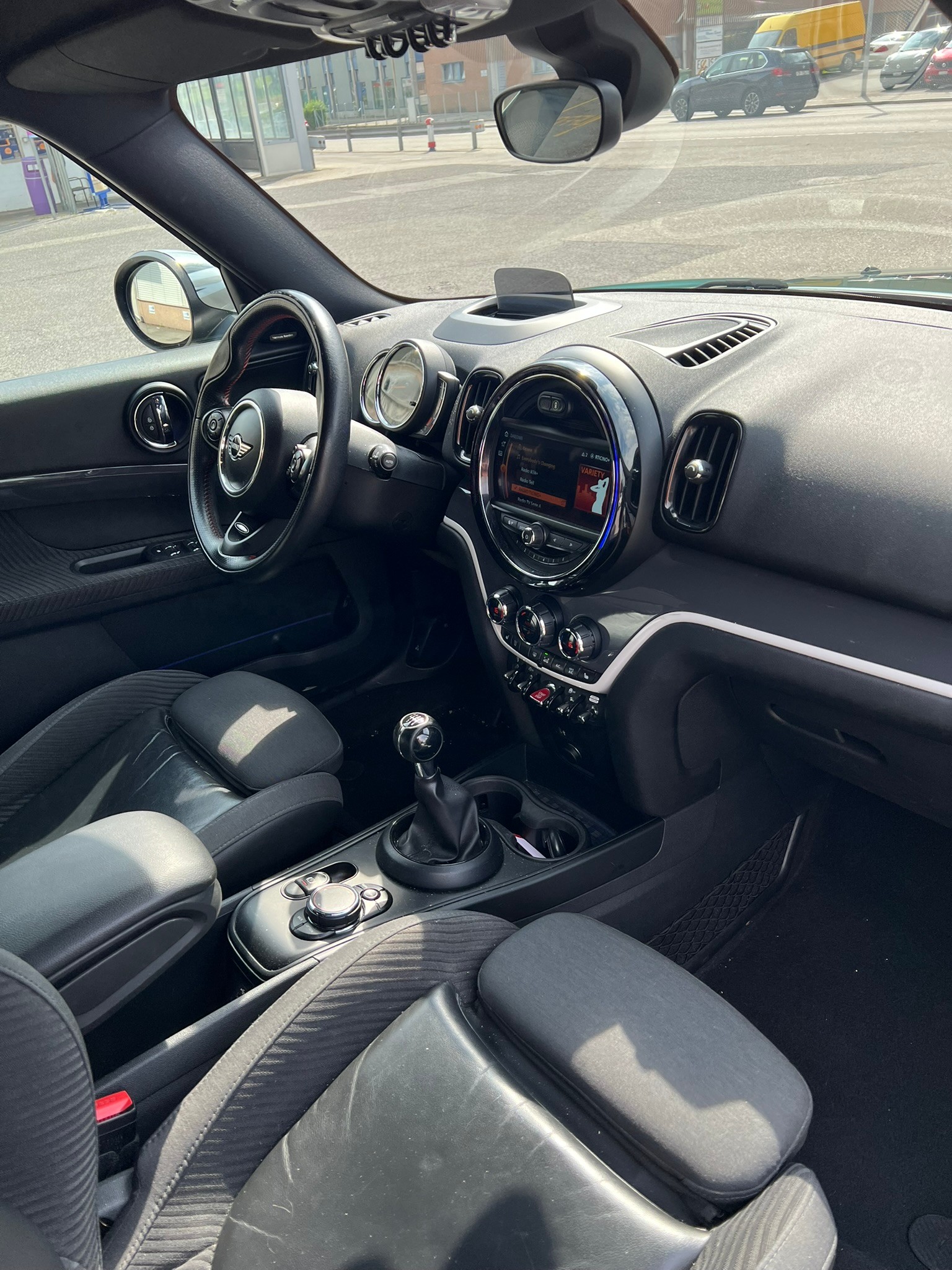 MINI COUNTRYMAN-image-11
