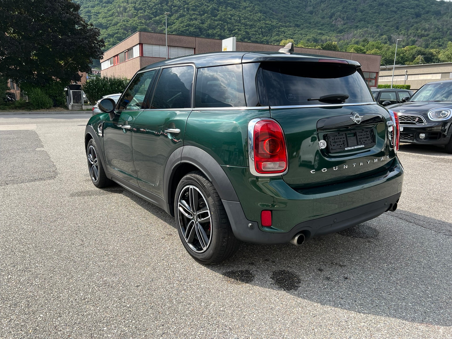 MINI COUNTRYMAN-image-3