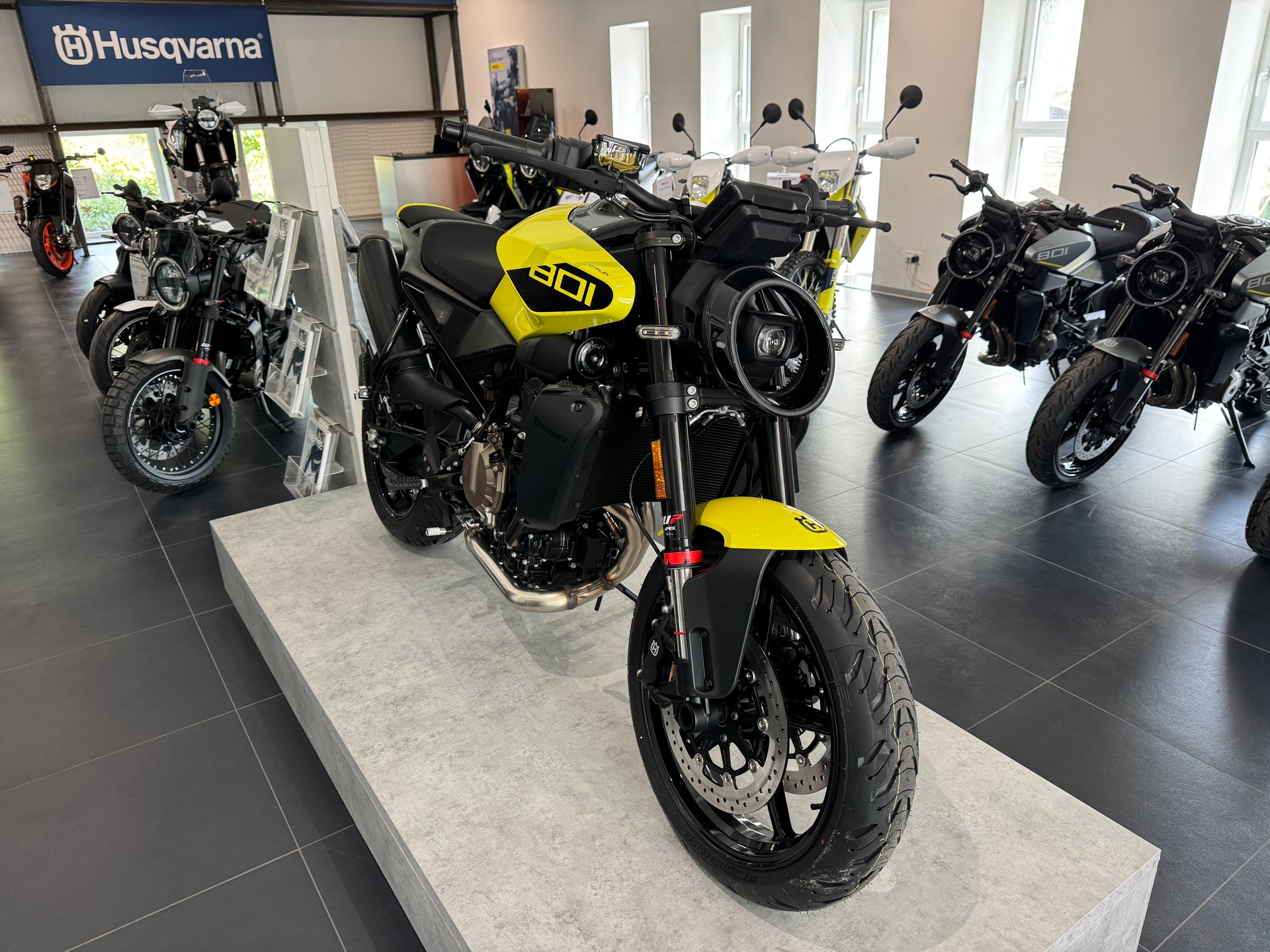HUSQVARNA VITPILEN 801 L-image-4