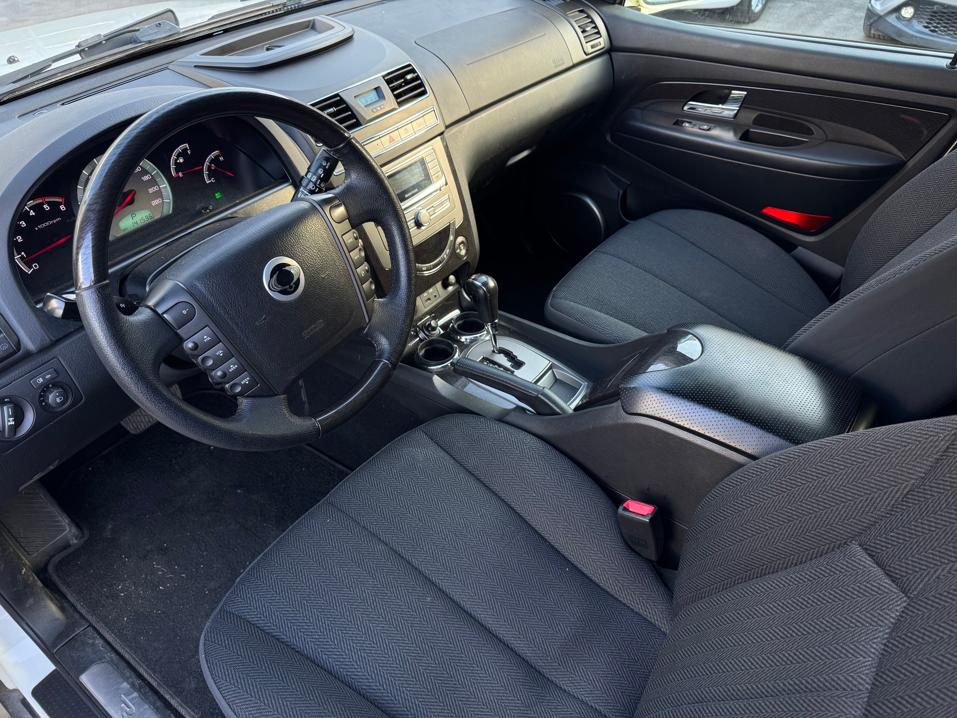 KGM-SsangYong Rexton RX200 e-XDi Sapphire 4WD Automatic-image-10