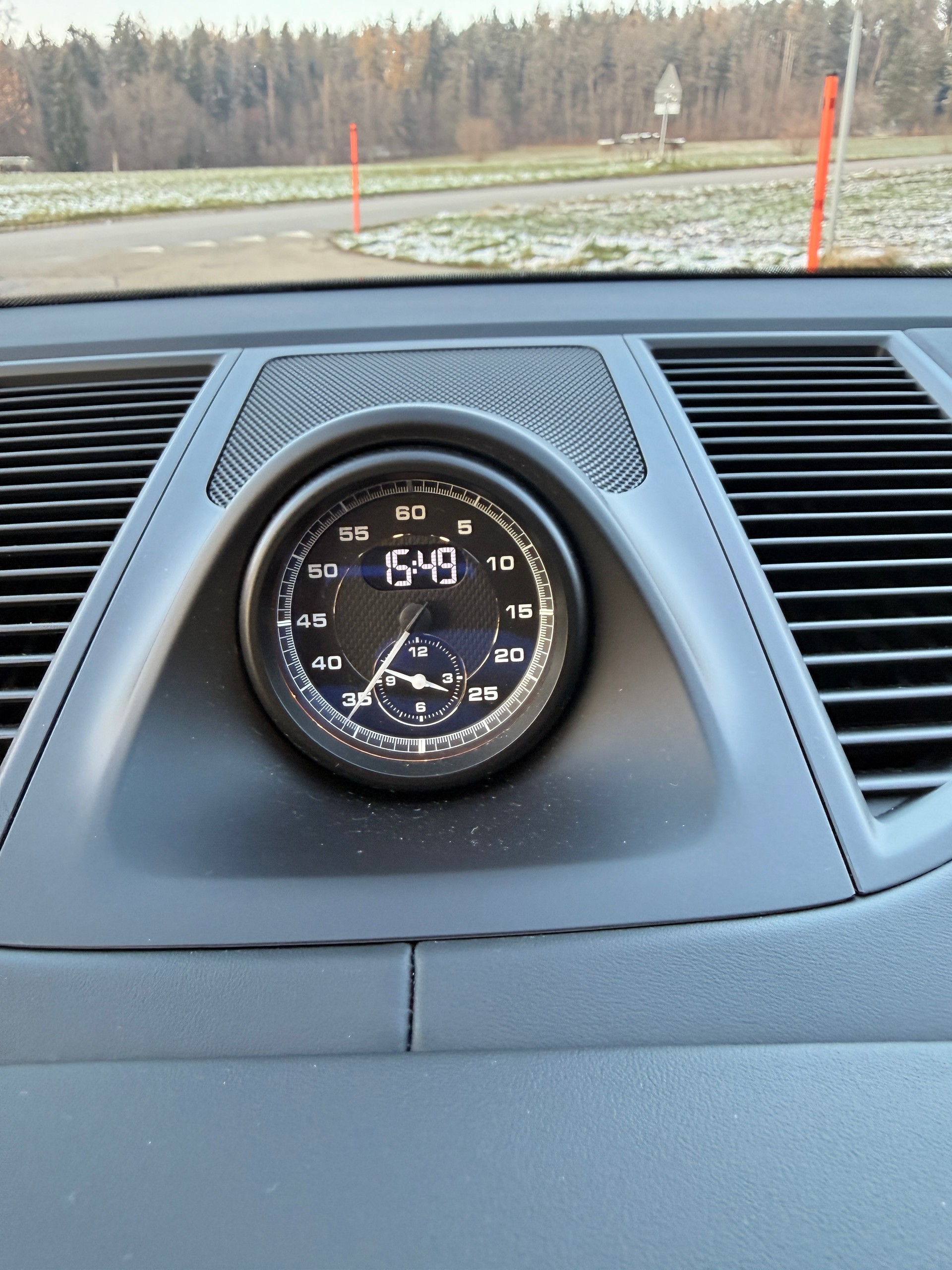 PORSCHE Macan GTS PDK-image-6