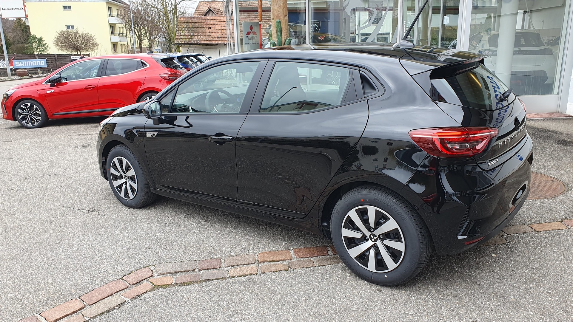MITSUBISHI COLT 1.6 HEV Automat SwissLine (514) Helvetia-image-2