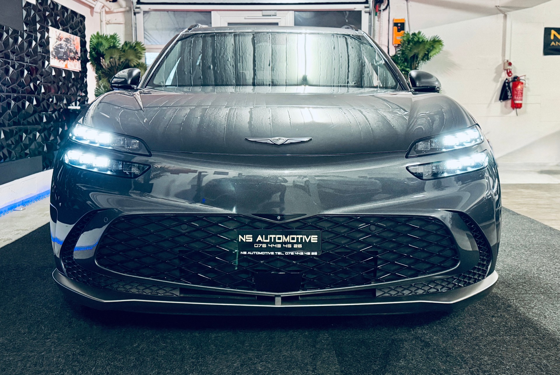 GENESIS GV60 77.4 kWh Sport AWD-showroom-element-1