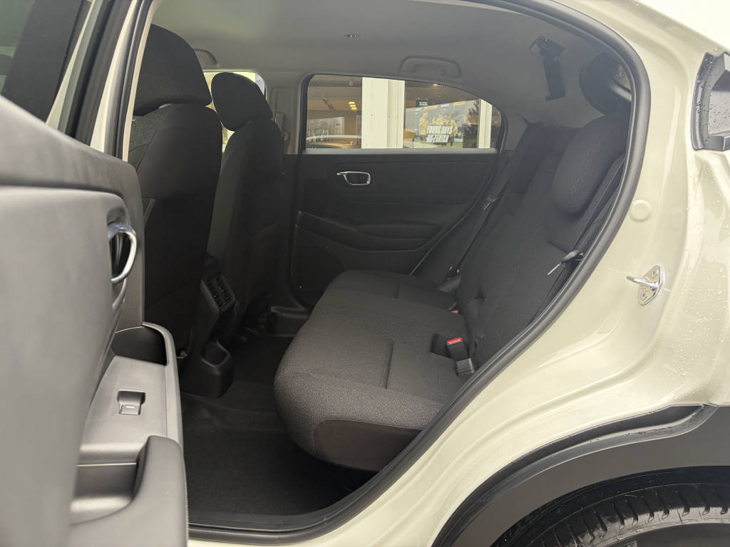 HONDA HR-V 1.5 i-MMD Elegance-image-9