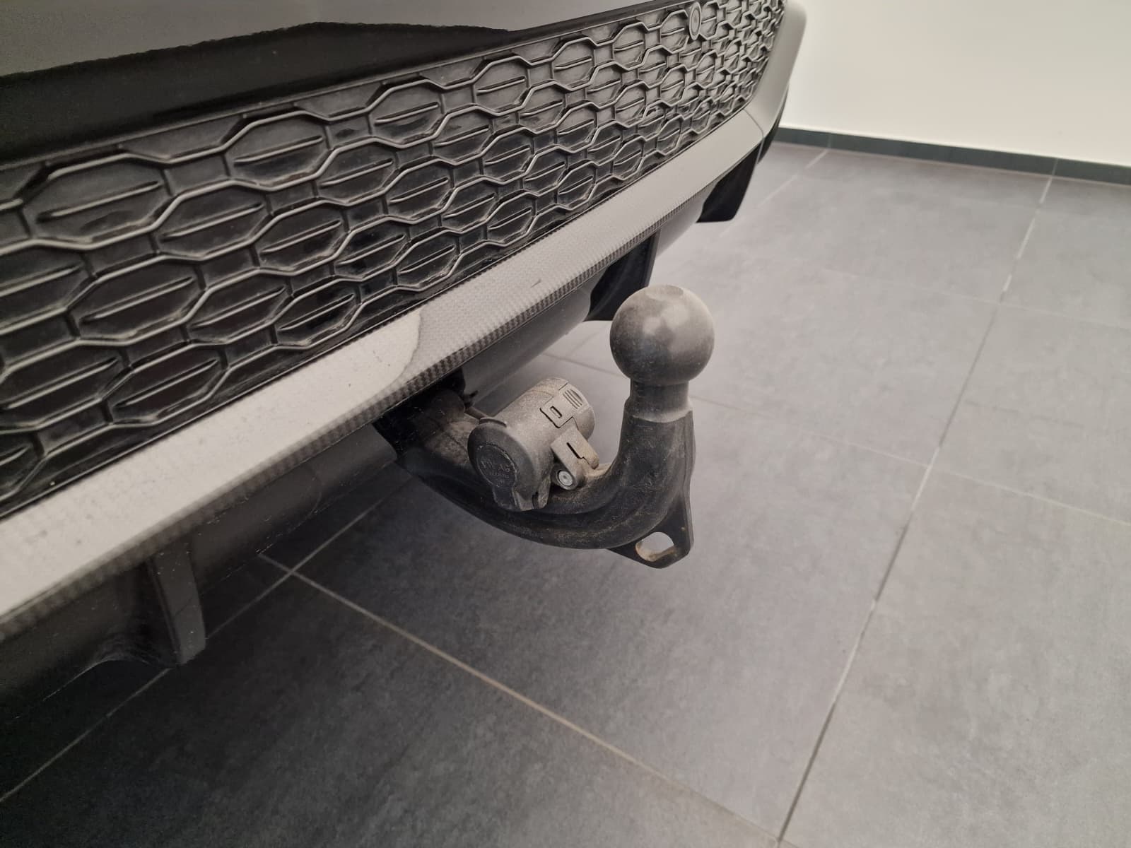 AUDI RSQ8 quattro tiptronic-image-18