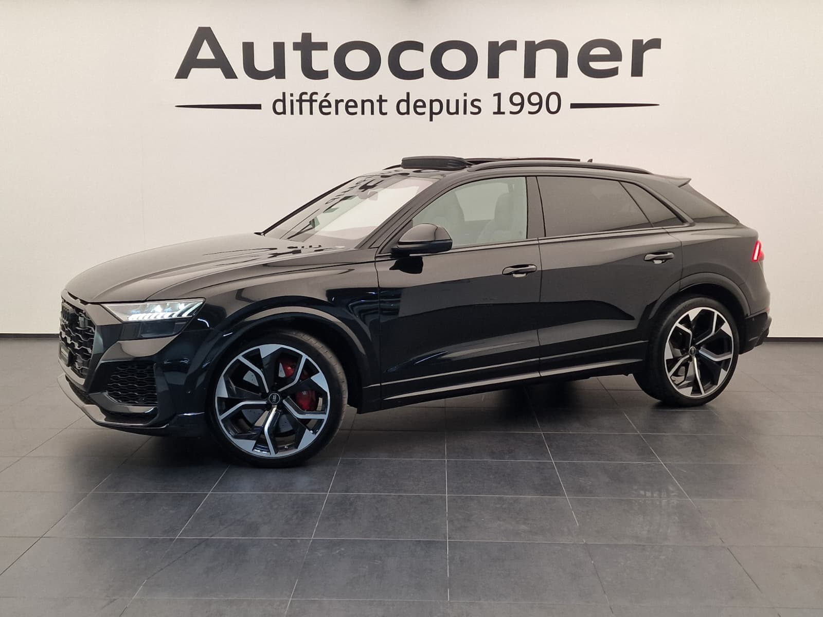 AUDI RSQ8 quattro tiptronic
