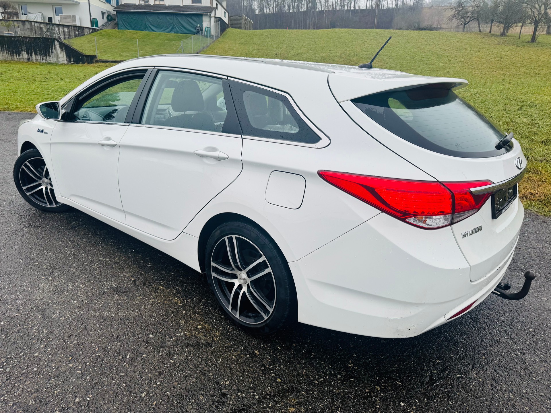 HYUNDAI i40 Wagon 1.6 GDI ISG Comfort-image-2