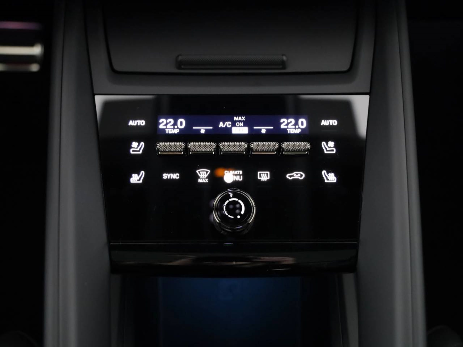 PORSCHE Macan Turbo-image-14