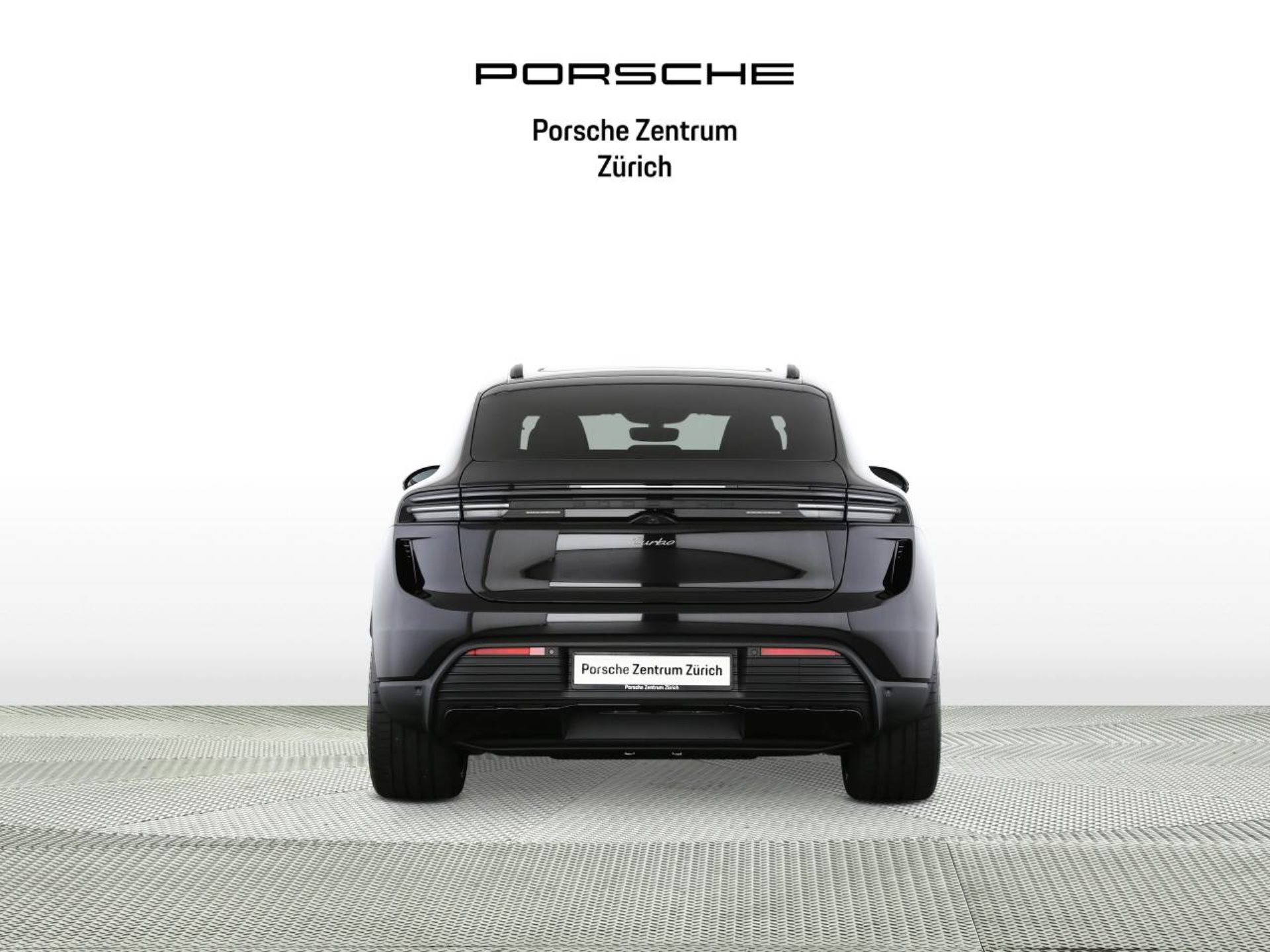 PORSCHE Macan Turbo-image-7
