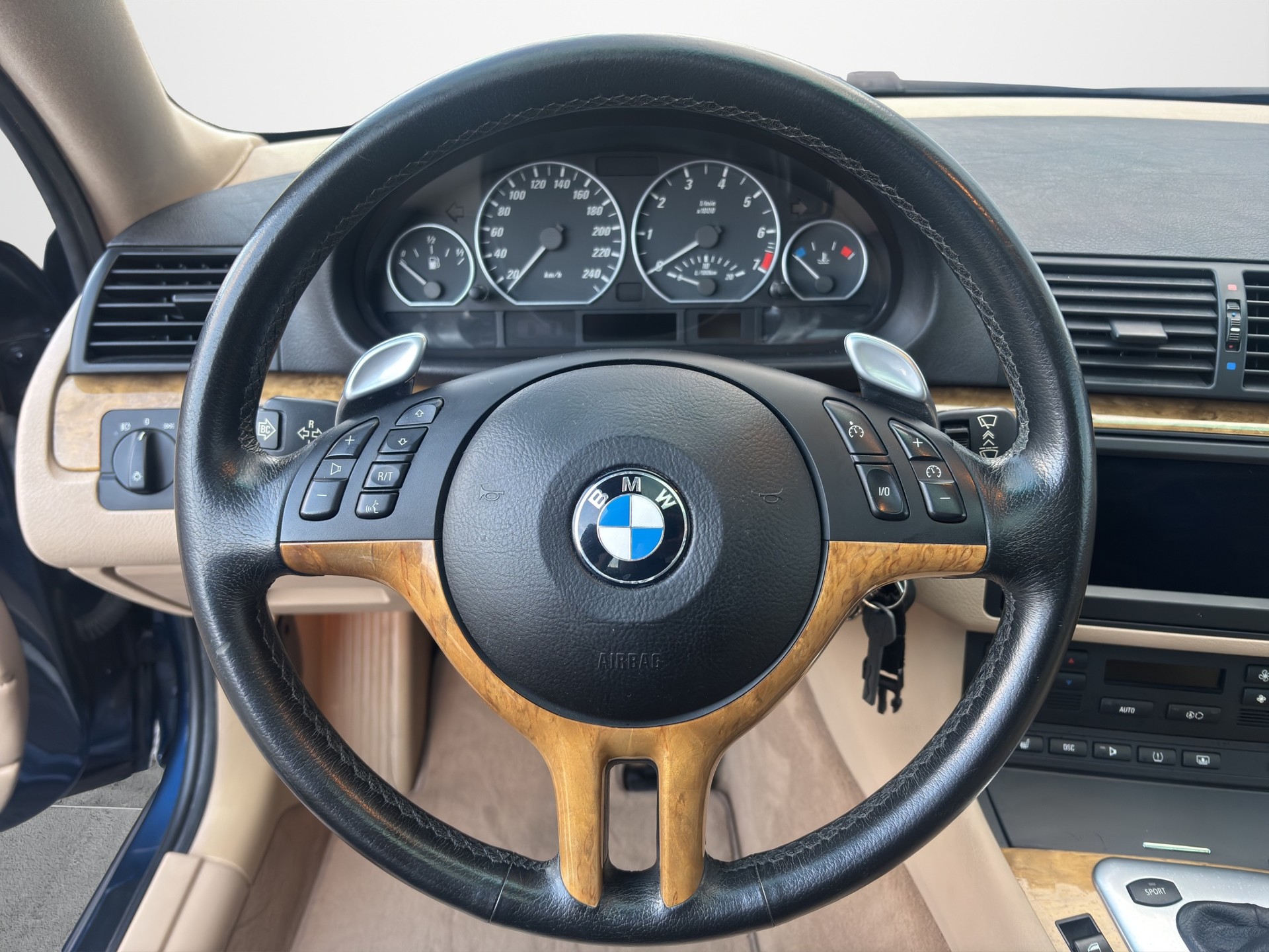 BMW 3er Reihe E46 Coupé 330Ci-image-6