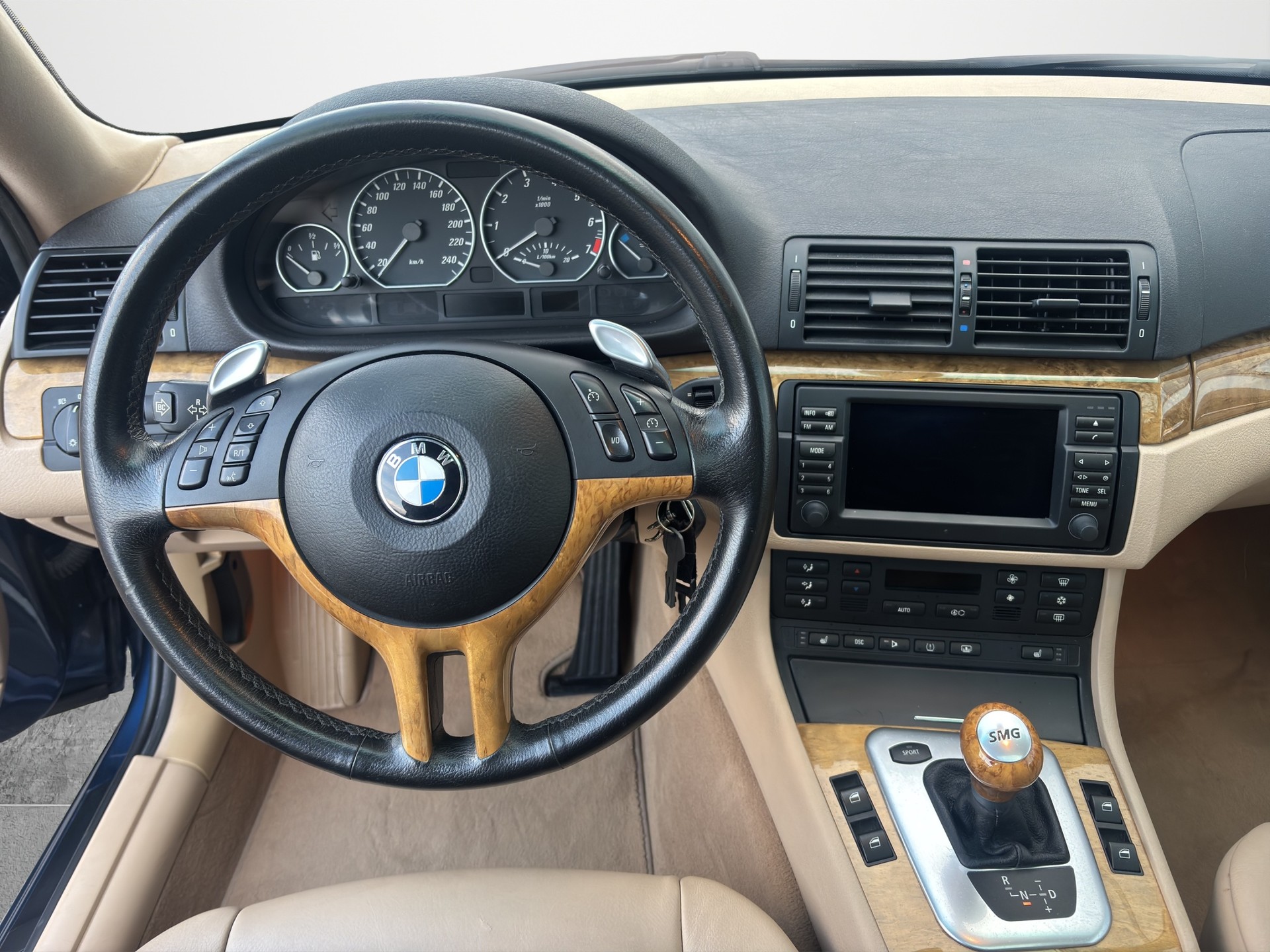 BMW 3er Reihe E46 Coupé 330Ci-image-8