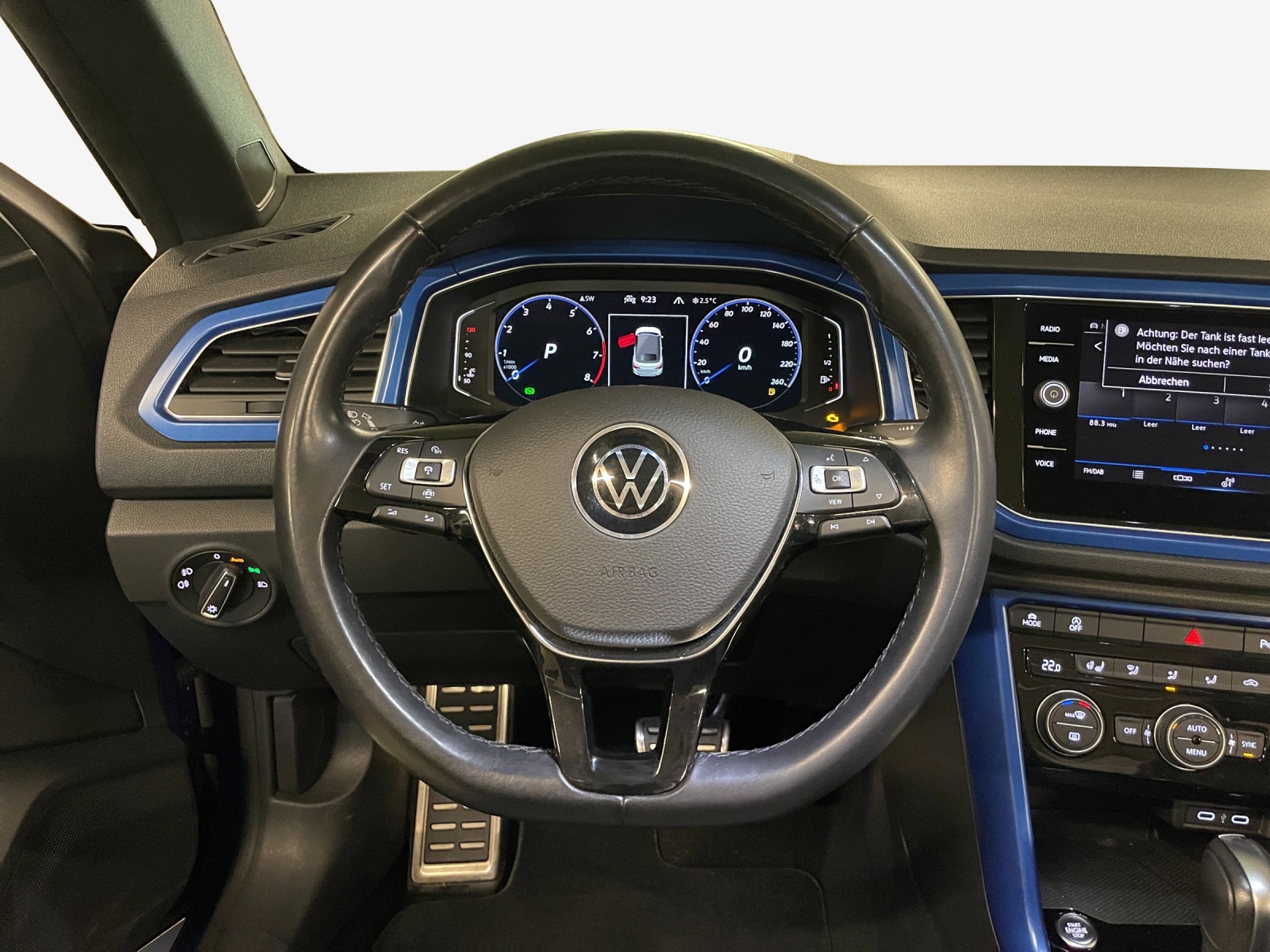 VW T-Roc Cabriolet 1.5 TSI EVO R-Line DSG-image-9