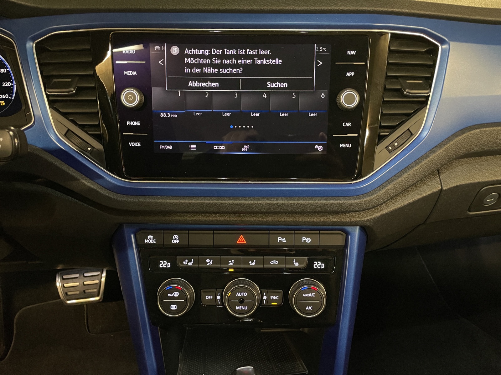 VW T-Roc Cabriolet 1.5 TSI EVO R-Line DSG-image-10
