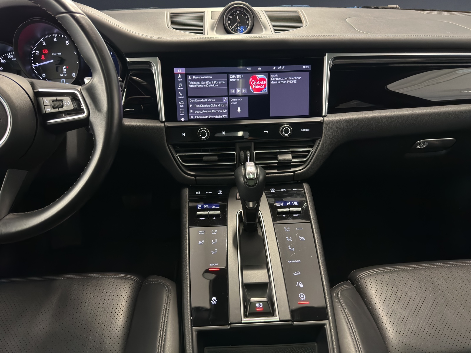 PORSCHE Macan PDK-image-8