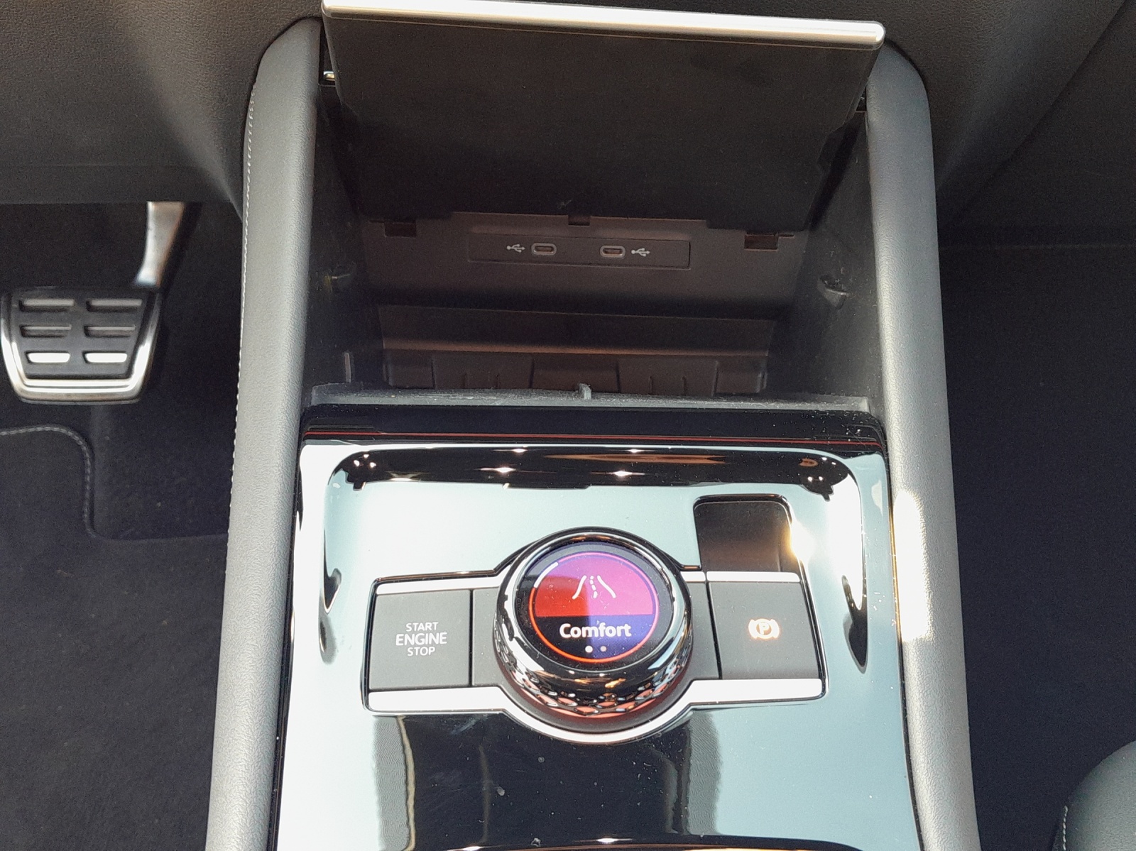 VW Tiguan 2.0 TDI SCR R-Line 4Motion DSG-image-14