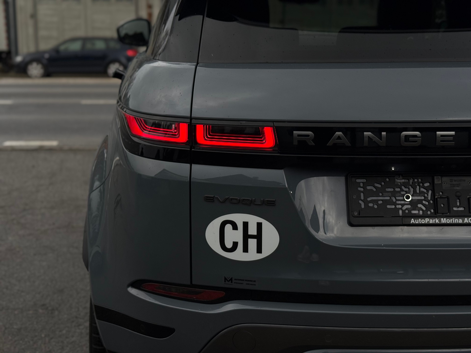 LAND ROVER Range Rover Evoque R-Dyn First Edi P 250 HSE AT9-image-7