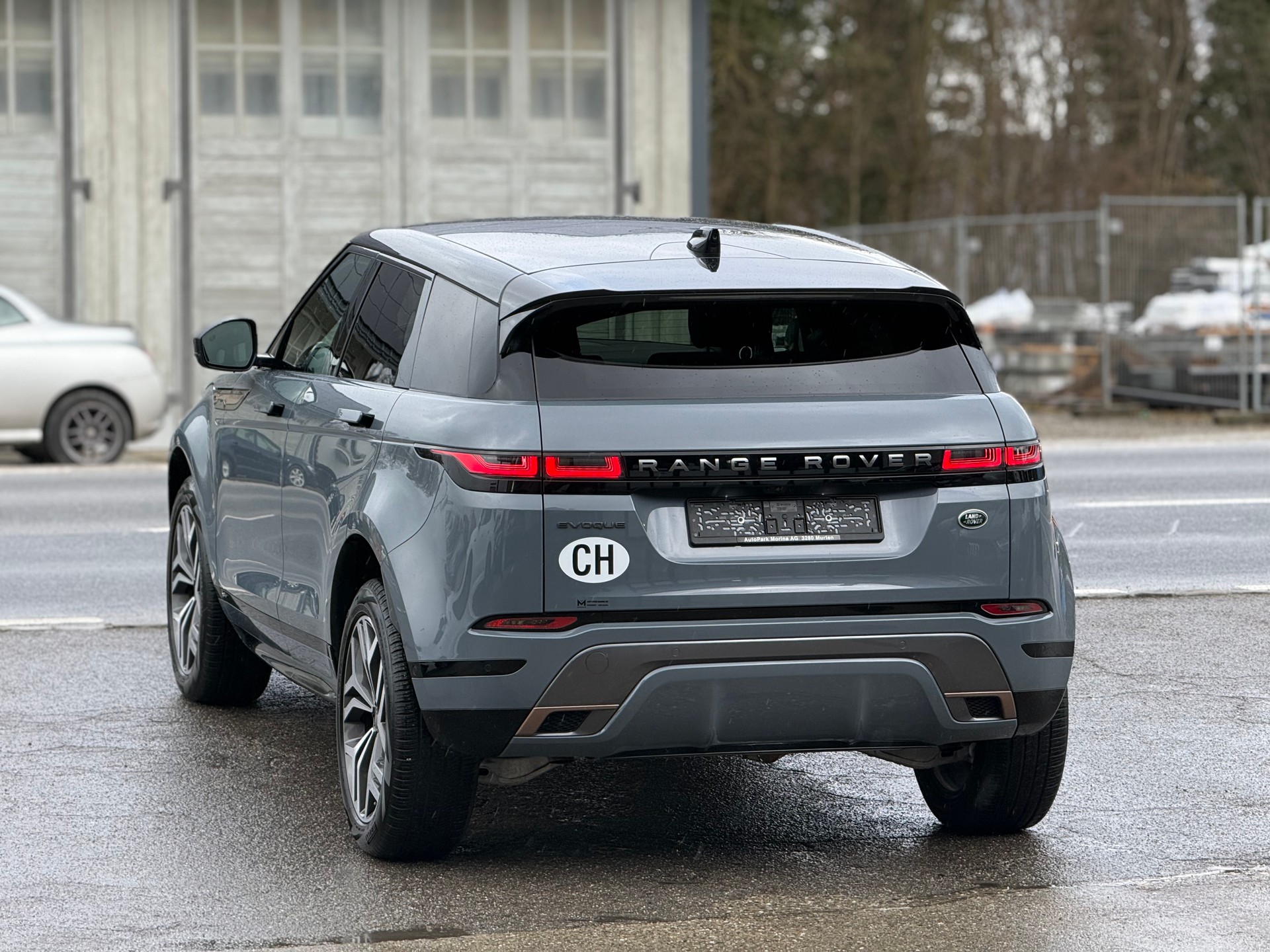 LAND ROVER Range Rover Evoque R-Dyn First Edi P 250 HSE AT9-image-6