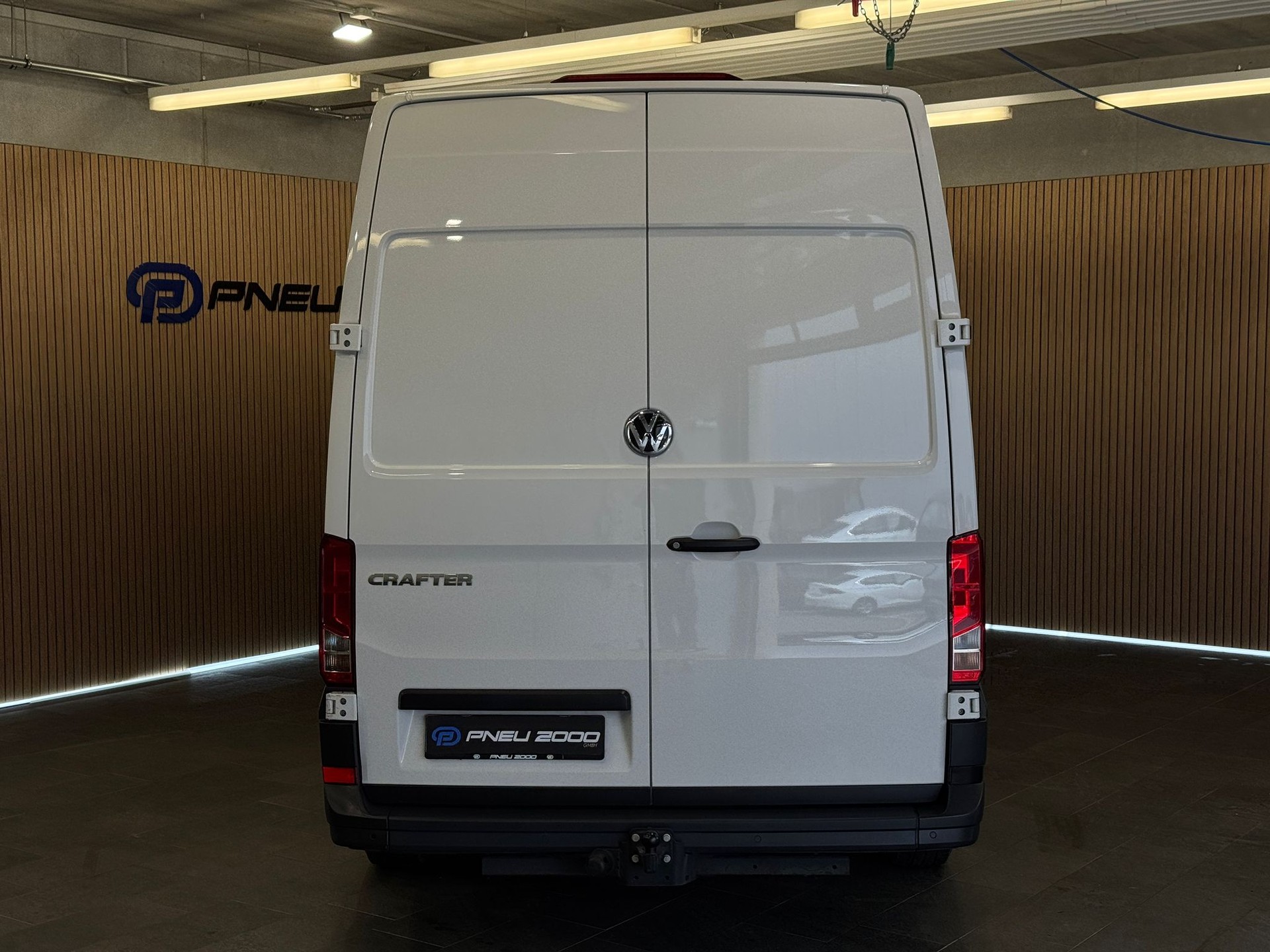 VW Crafter 35 2.0 TDI L4-showroom-element-3
