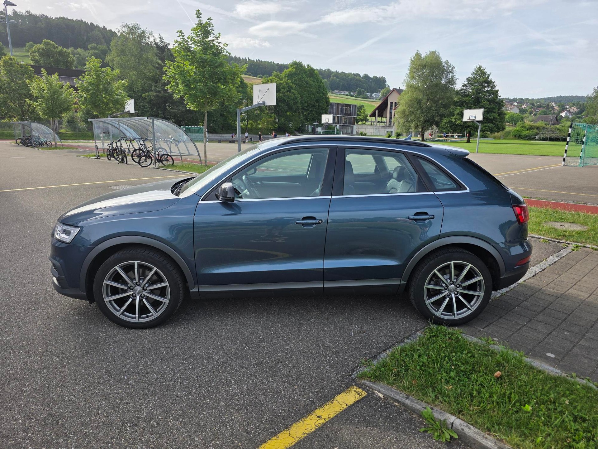 AUDI Q3 2.0 TFSI sport quattro S-tronic-image-3