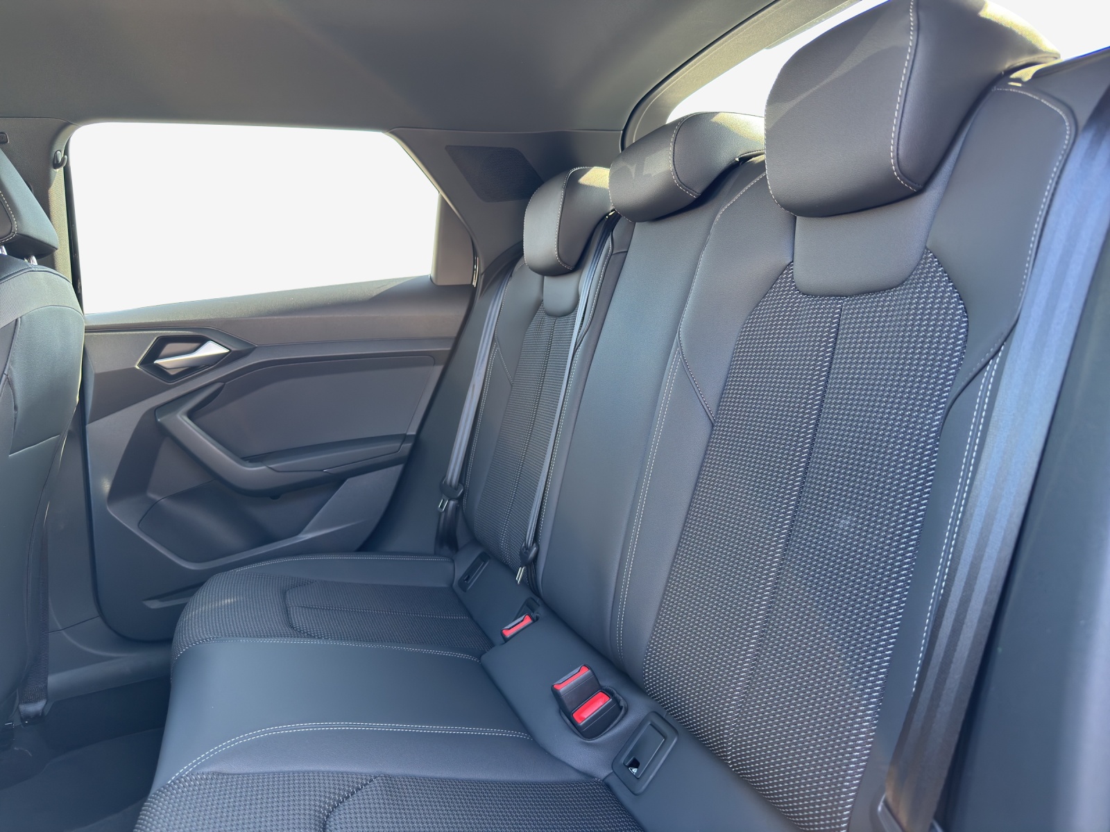 AUDI A1 Sportback 30 TFSI Attraction S-tronic-image-13