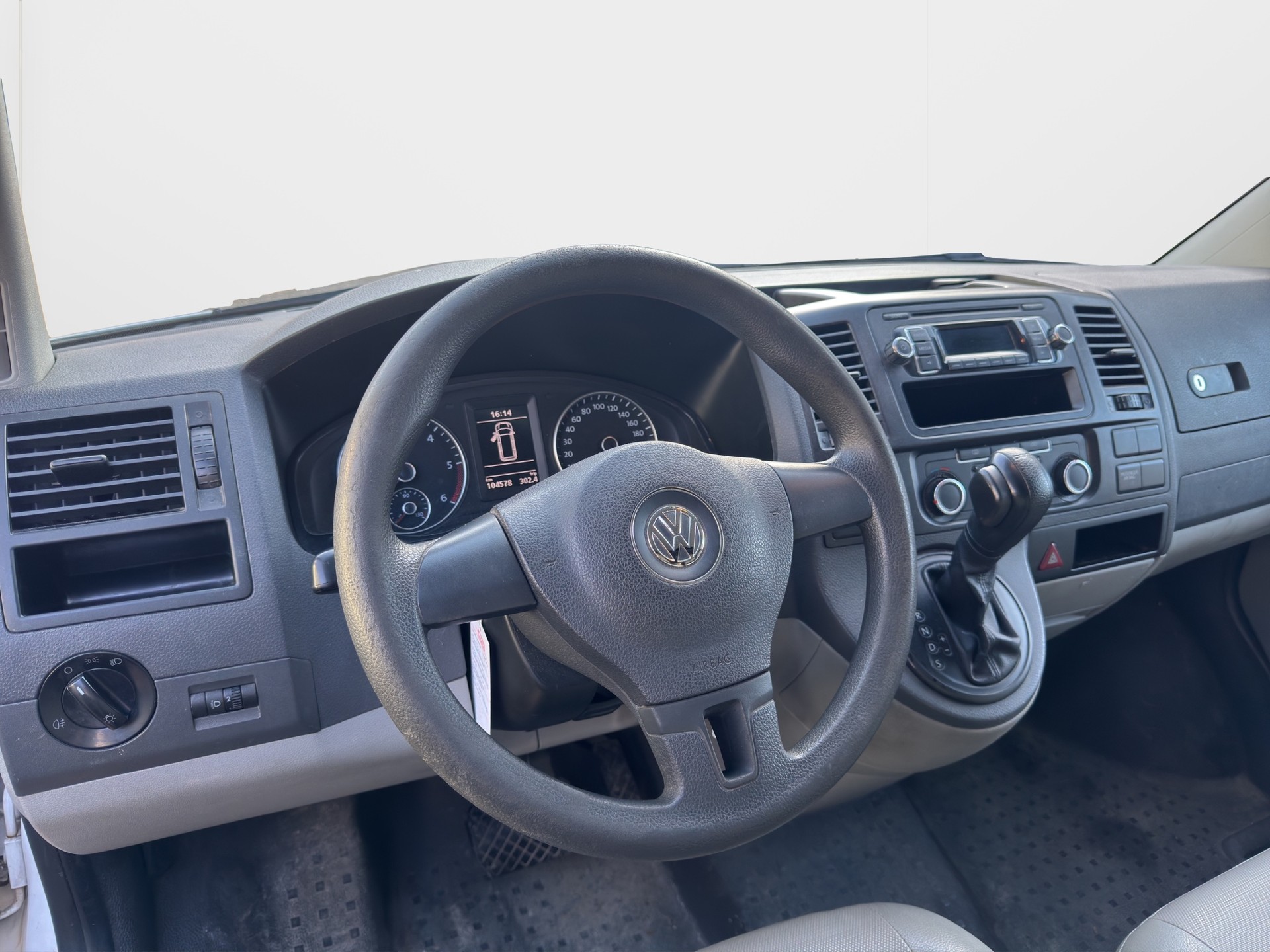VW T5 2.0 Bi-TDI 4Motion DSG-image-9