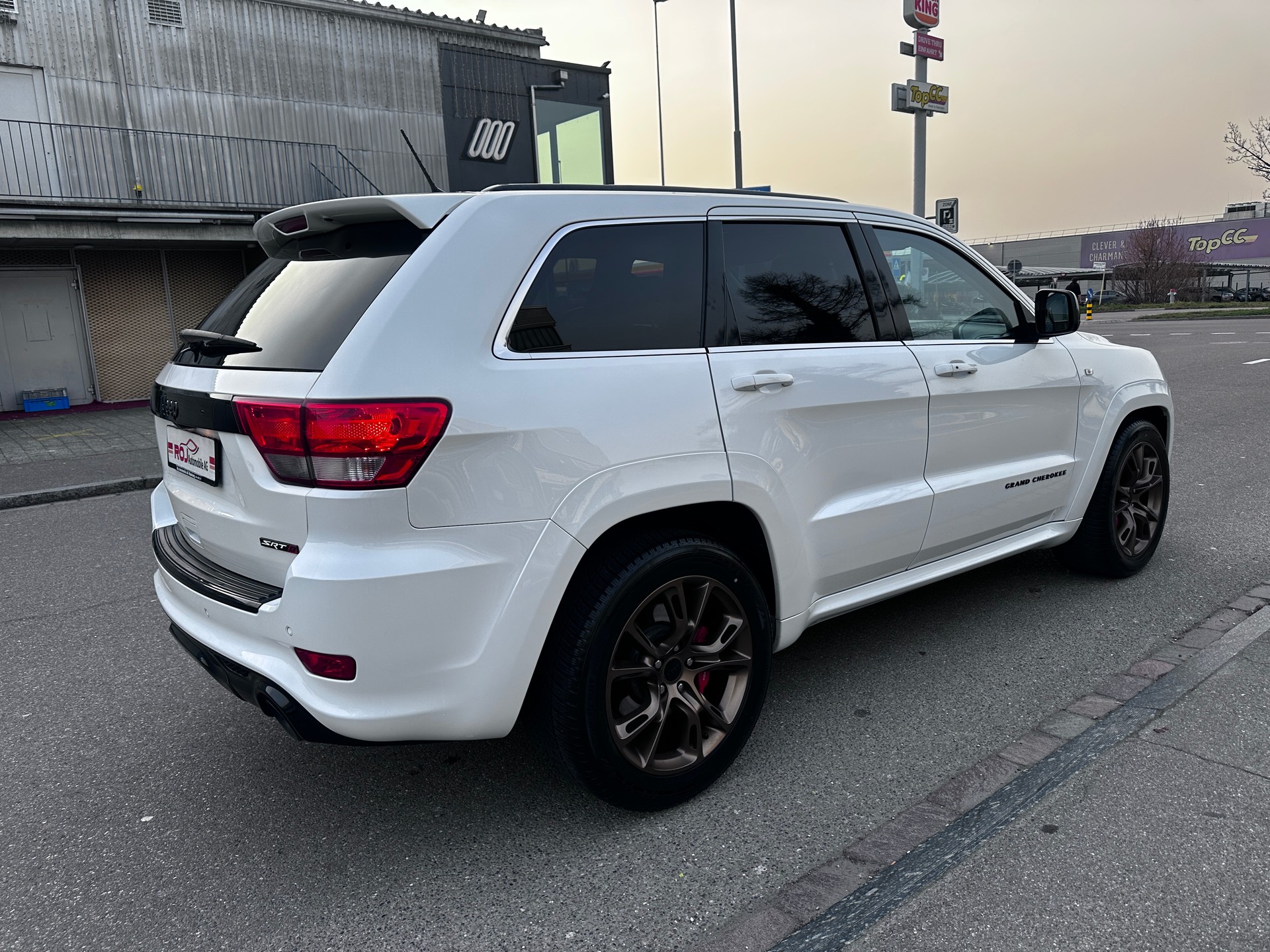 JEEP Grand Cherokee 6.4 SRT8 Automatic-image-4