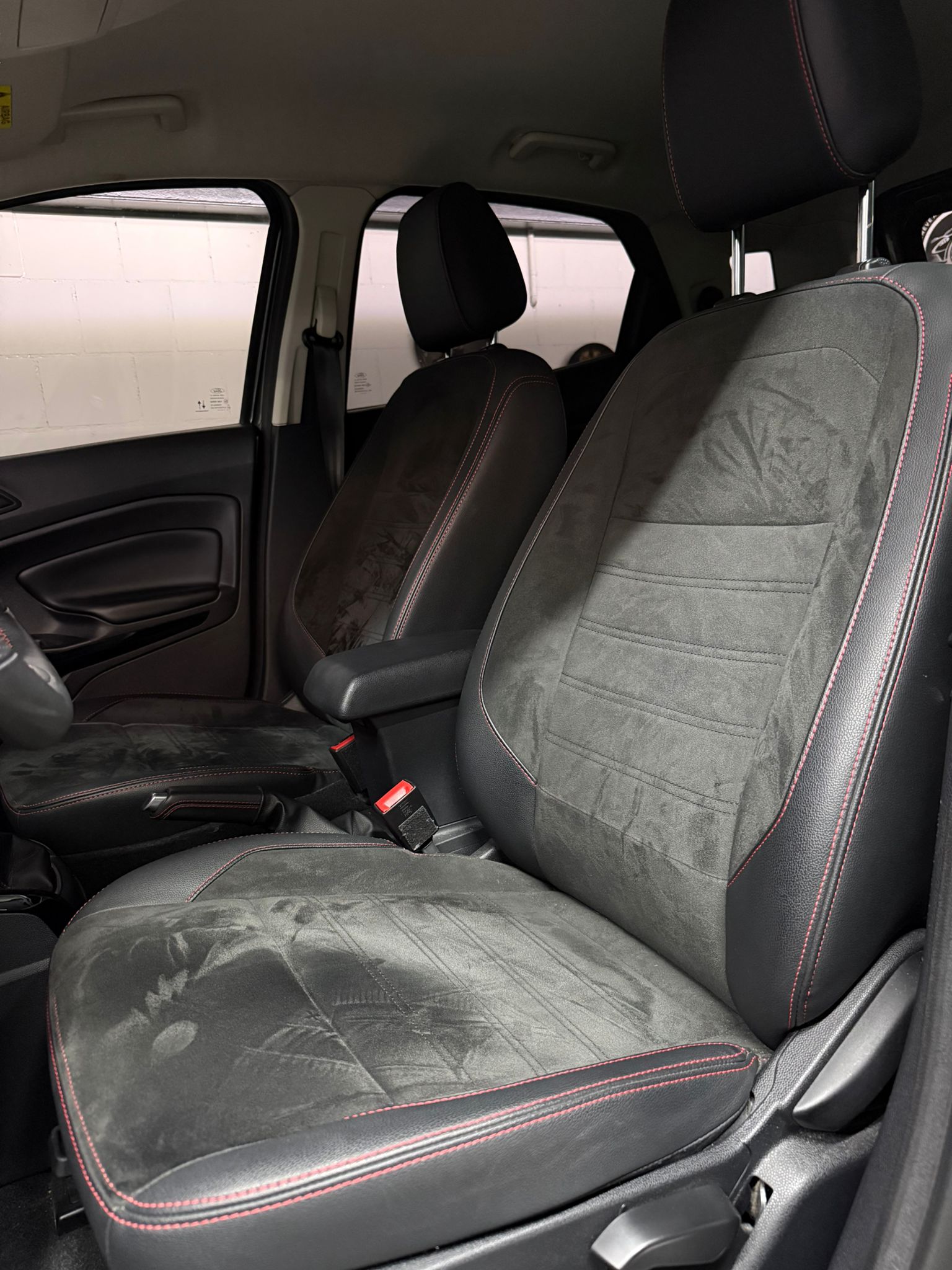 FORD EcoSport 1.0 SCTi ST-Line-image-10