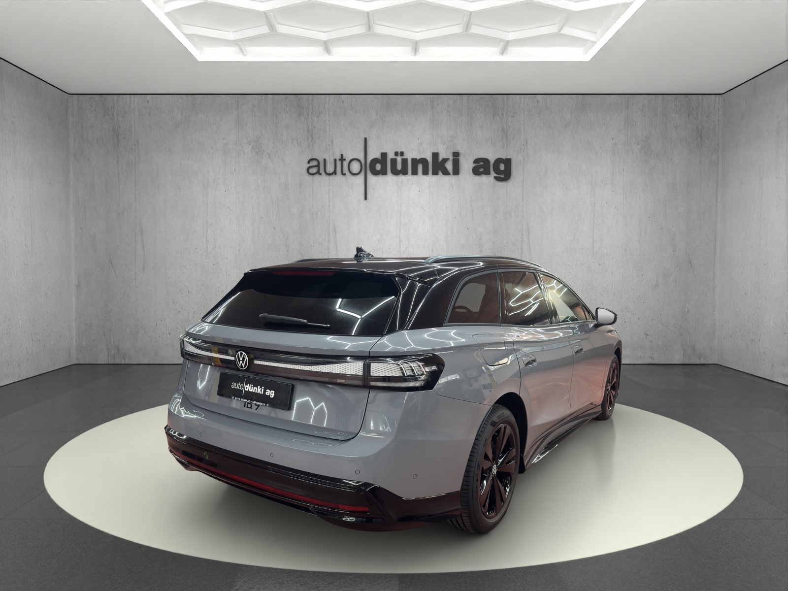 VW ID.7 Tourer Pro 77 kWh United-image-3