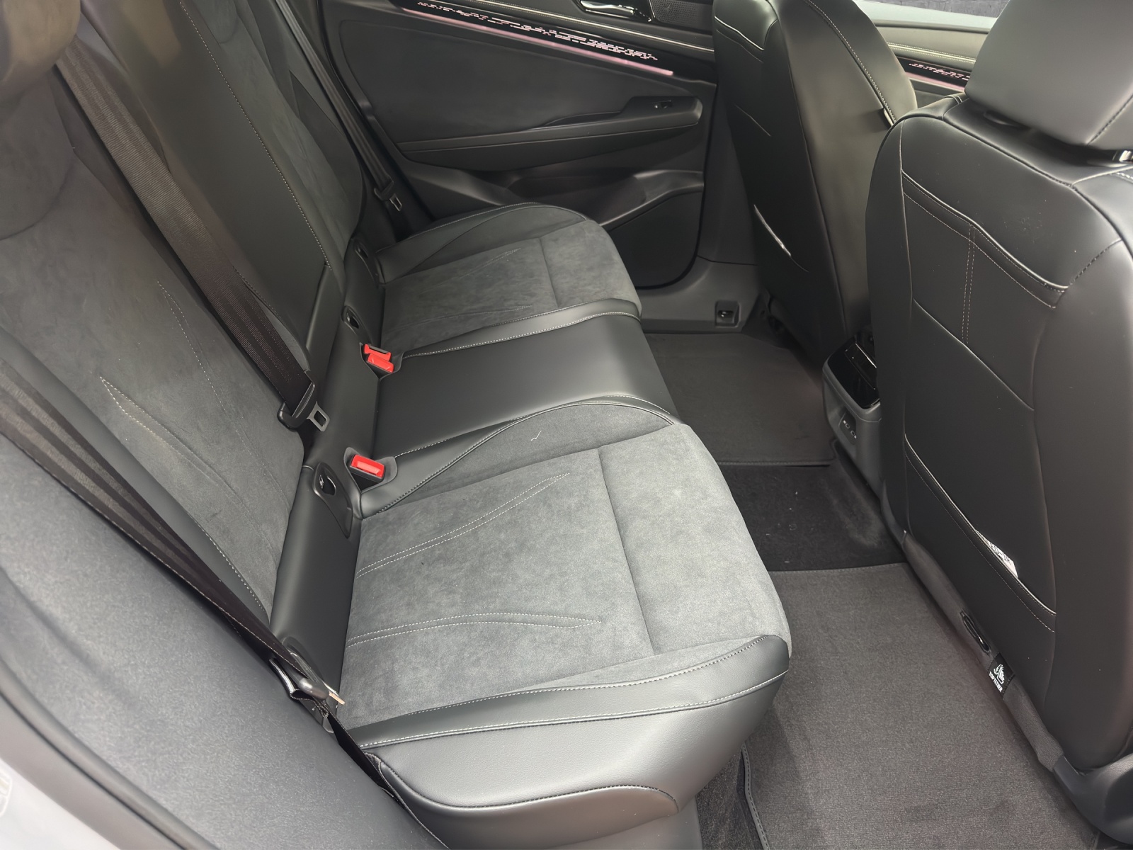 VW ID.7 Tourer Pro 77 kWh United-image-11