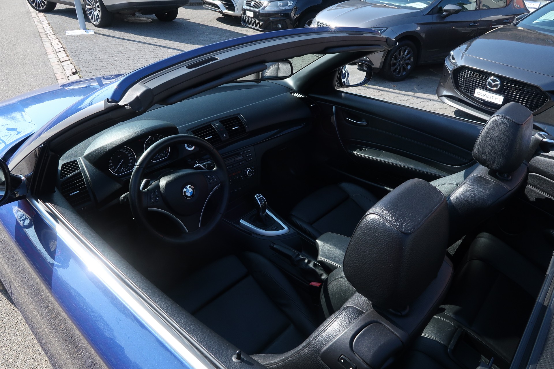 BMW 135i Cabrio DSG-image-10