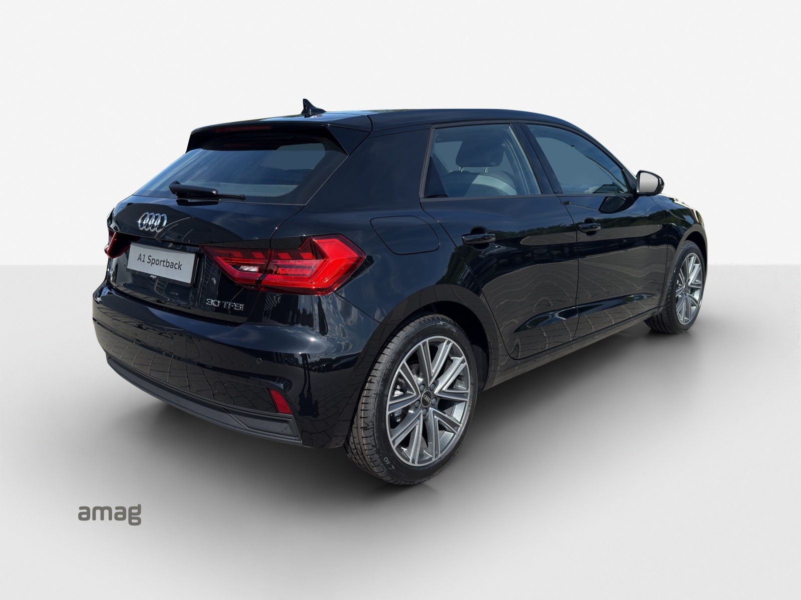 AUDI A1 Sportback 30 TFSI Attraction S-tronic-image-4