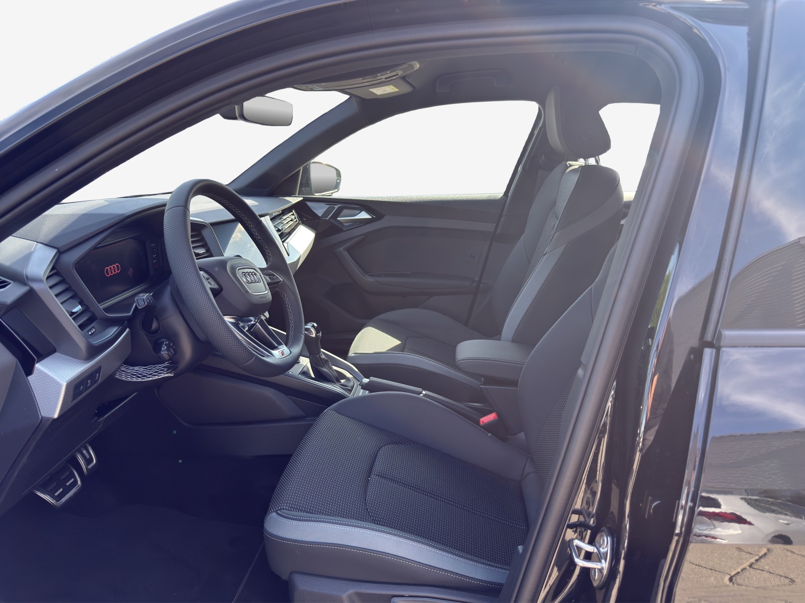 AUDI A1 Sportback 30 TFSI Attraction S-tronic-image-7