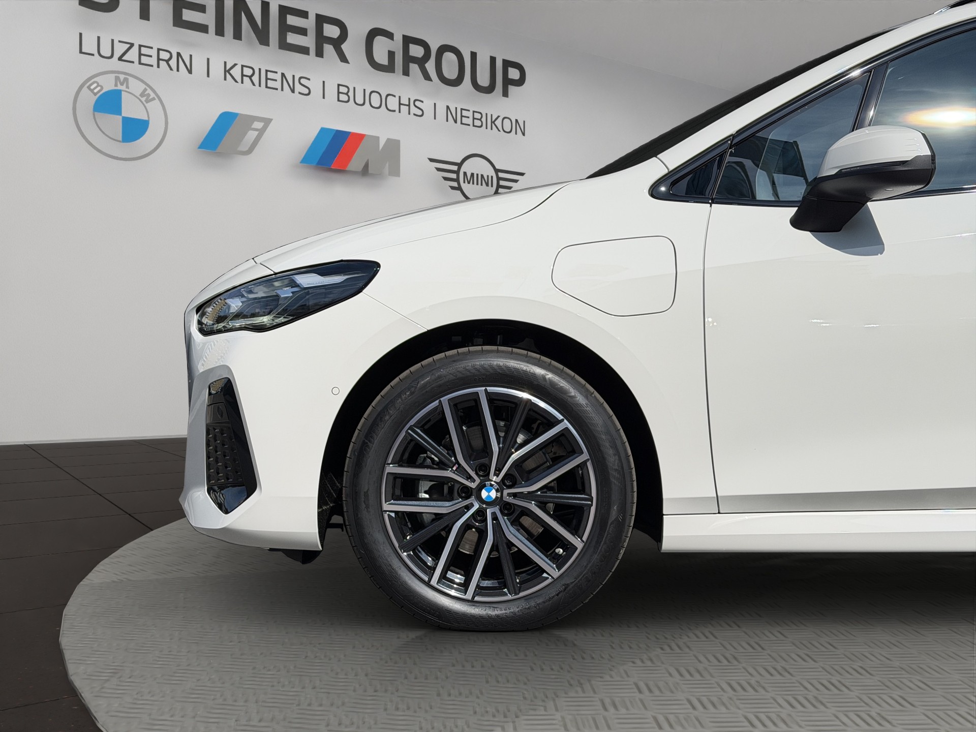 BMW 225e xDrive Active Tourer M Sport-image-8