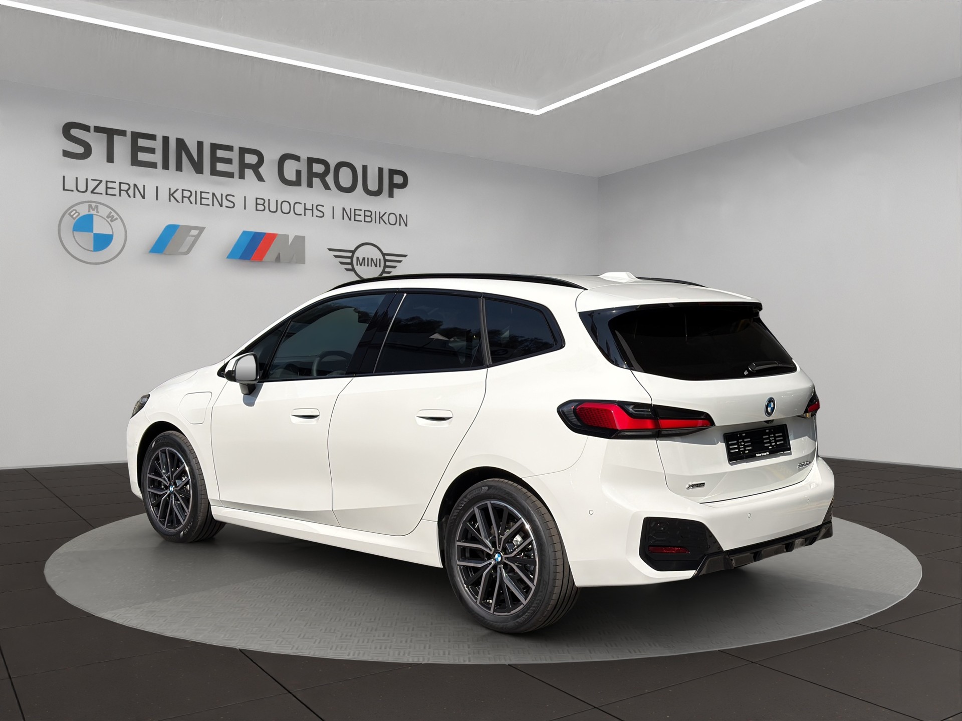 BMW 225e xDrive Active Tourer M Sport-image-6