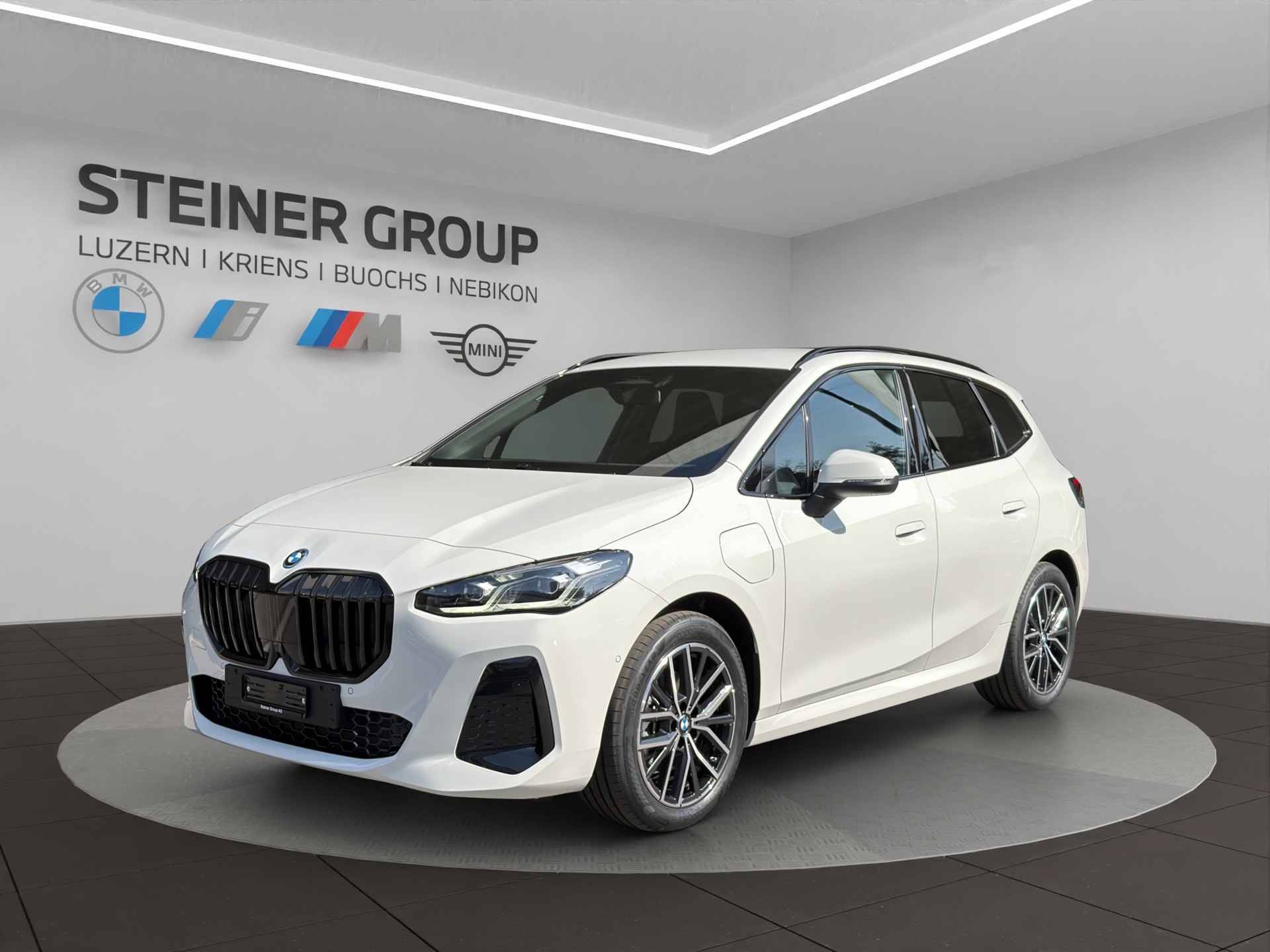 BMW 225e xDrive Active Tourer M Sport-image-0