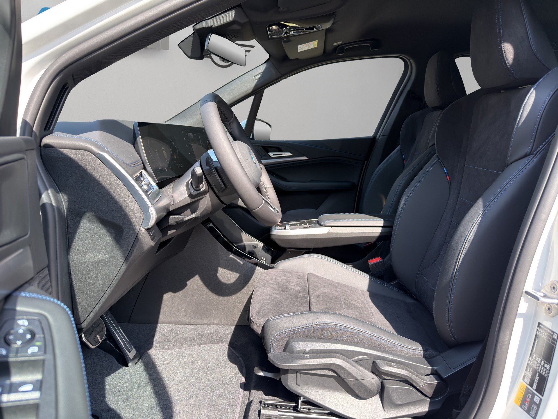 BMW 225e xDrive Active Tourer M Sport-image-9