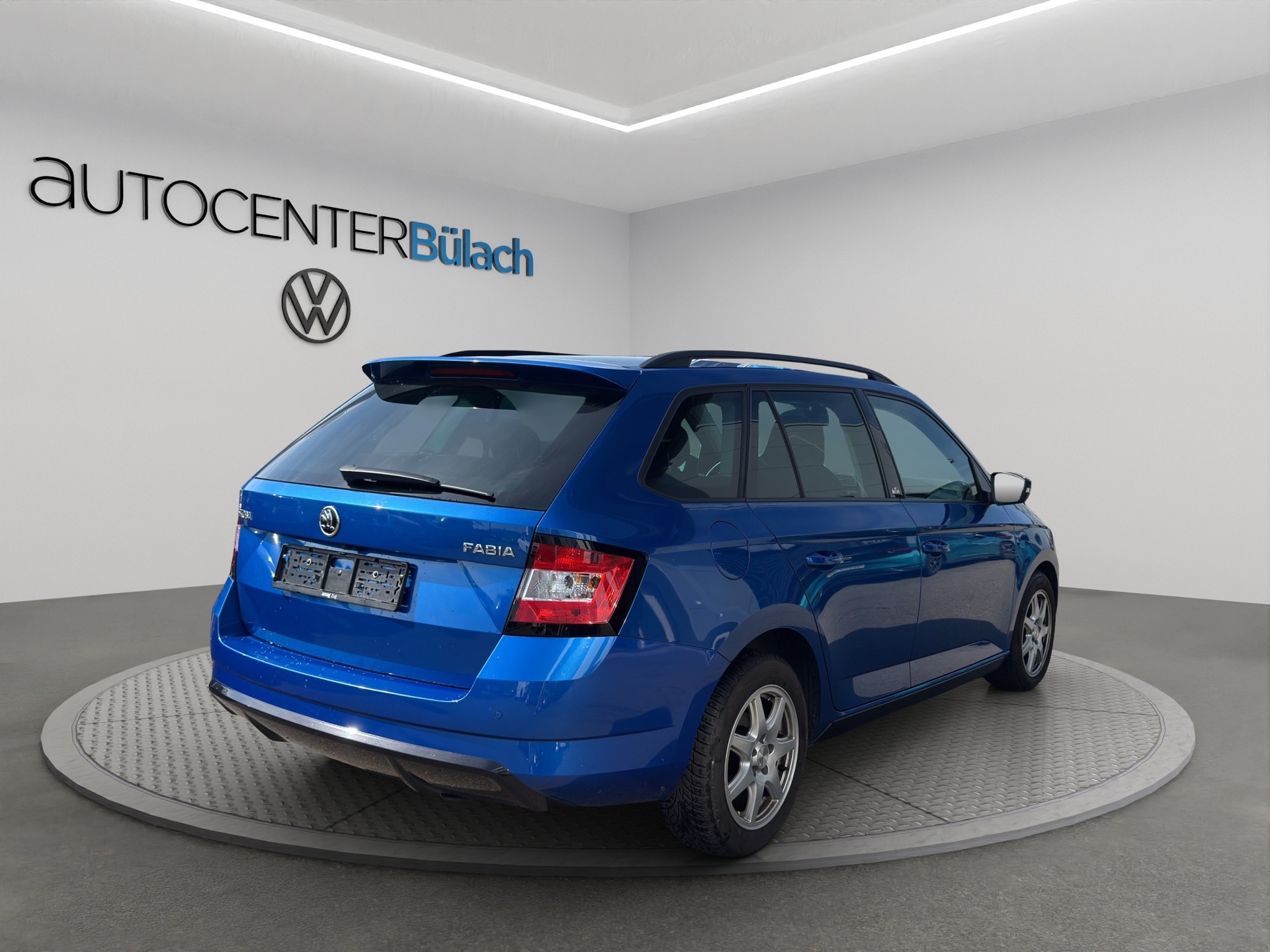 SKODA Fabia 1.0 TSI Monte Carlo DSG-image-4