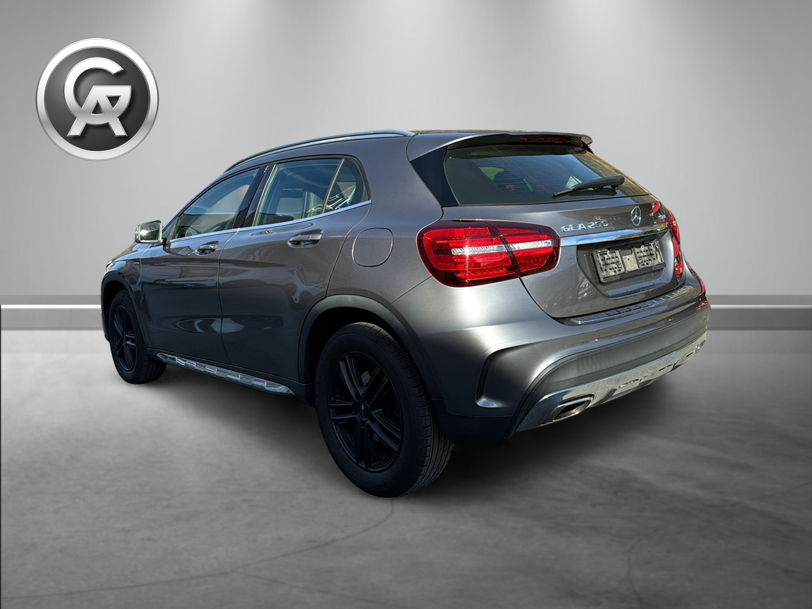MERCEDES-BENZ GLA 250 AMG Line 4Matic 7G-DCT-image-2