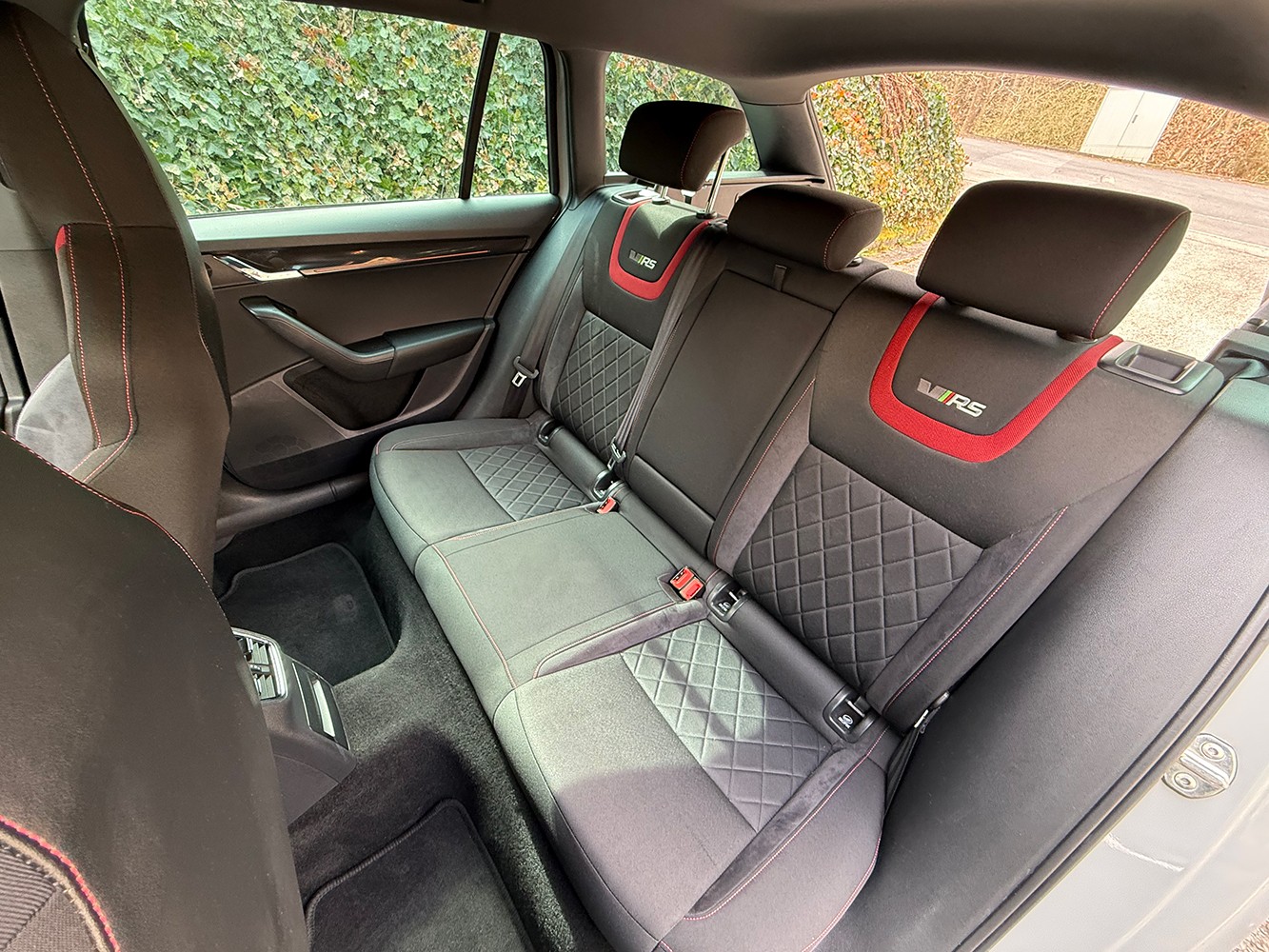 SKODA Octavia Combi 2.0 TDI RS Prag 4x4 DSG-image-5