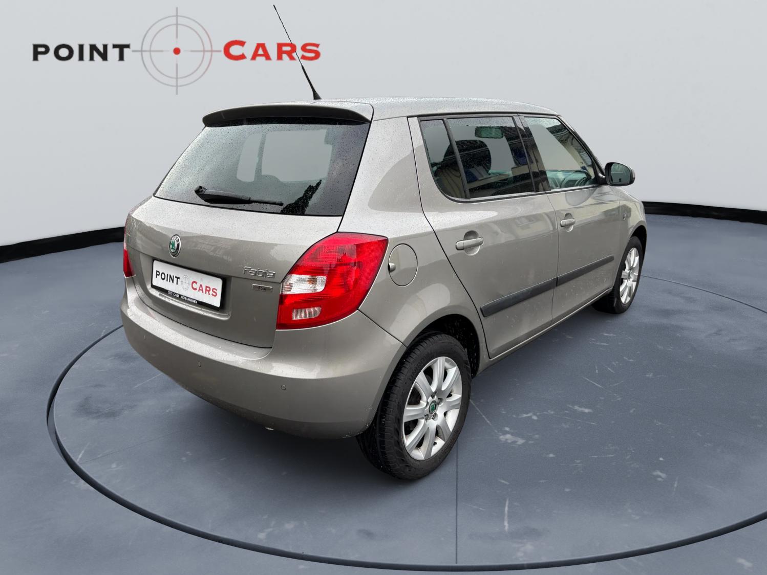 SKODA Fabia 1.2 TSI Ambiente-image-4