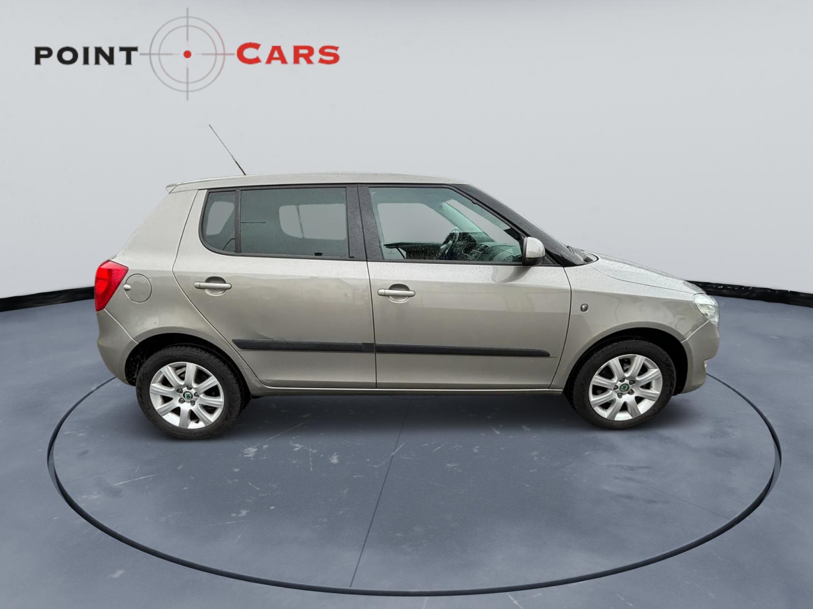 SKODA Fabia 1.2 TSI Ambiente-image-5