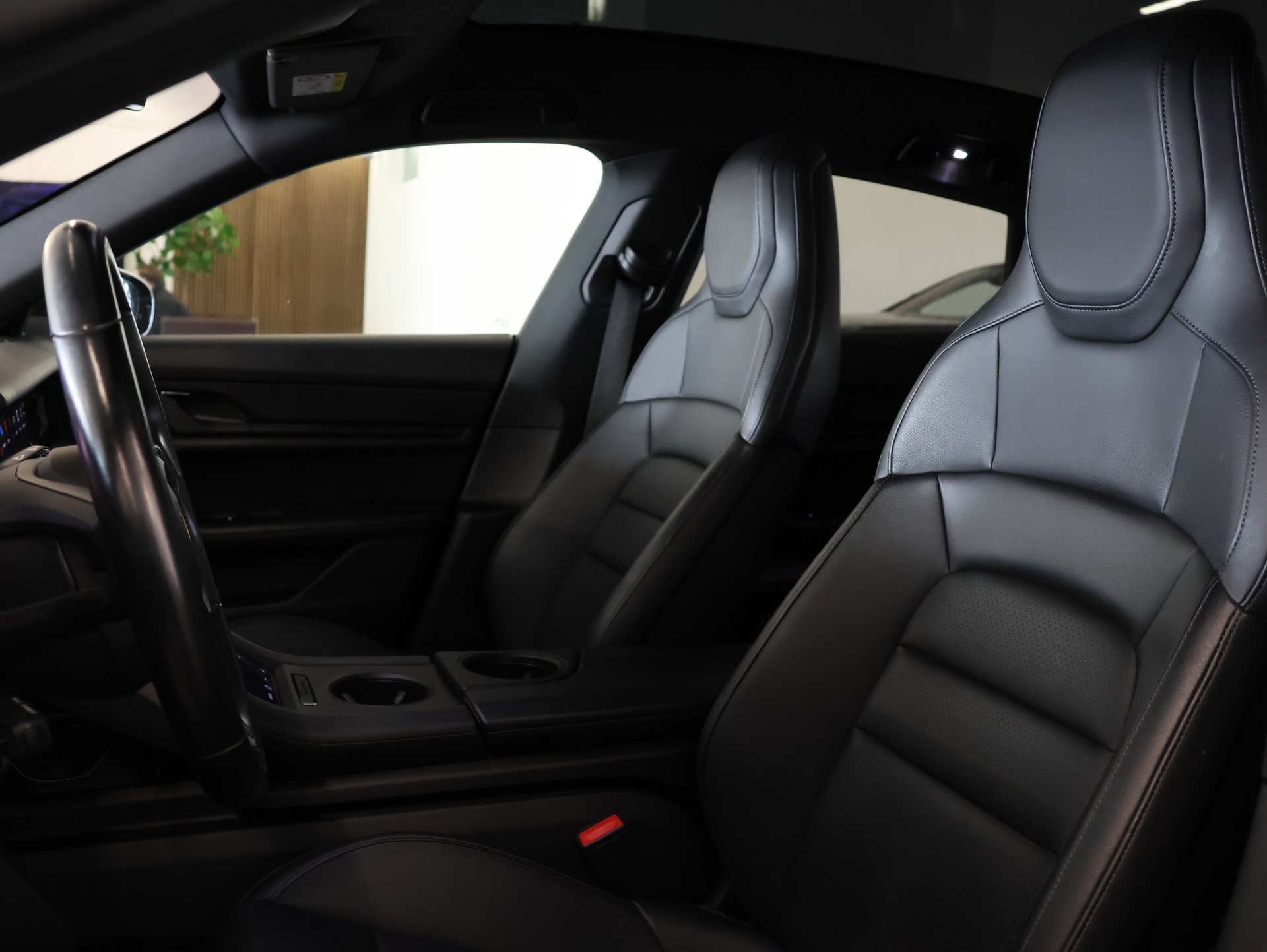 PORSCHE Taycan 4S Cross Turismo *360 Kamera* *Sportlenkrad* *Sitzheizung/Lüftung*-image-19