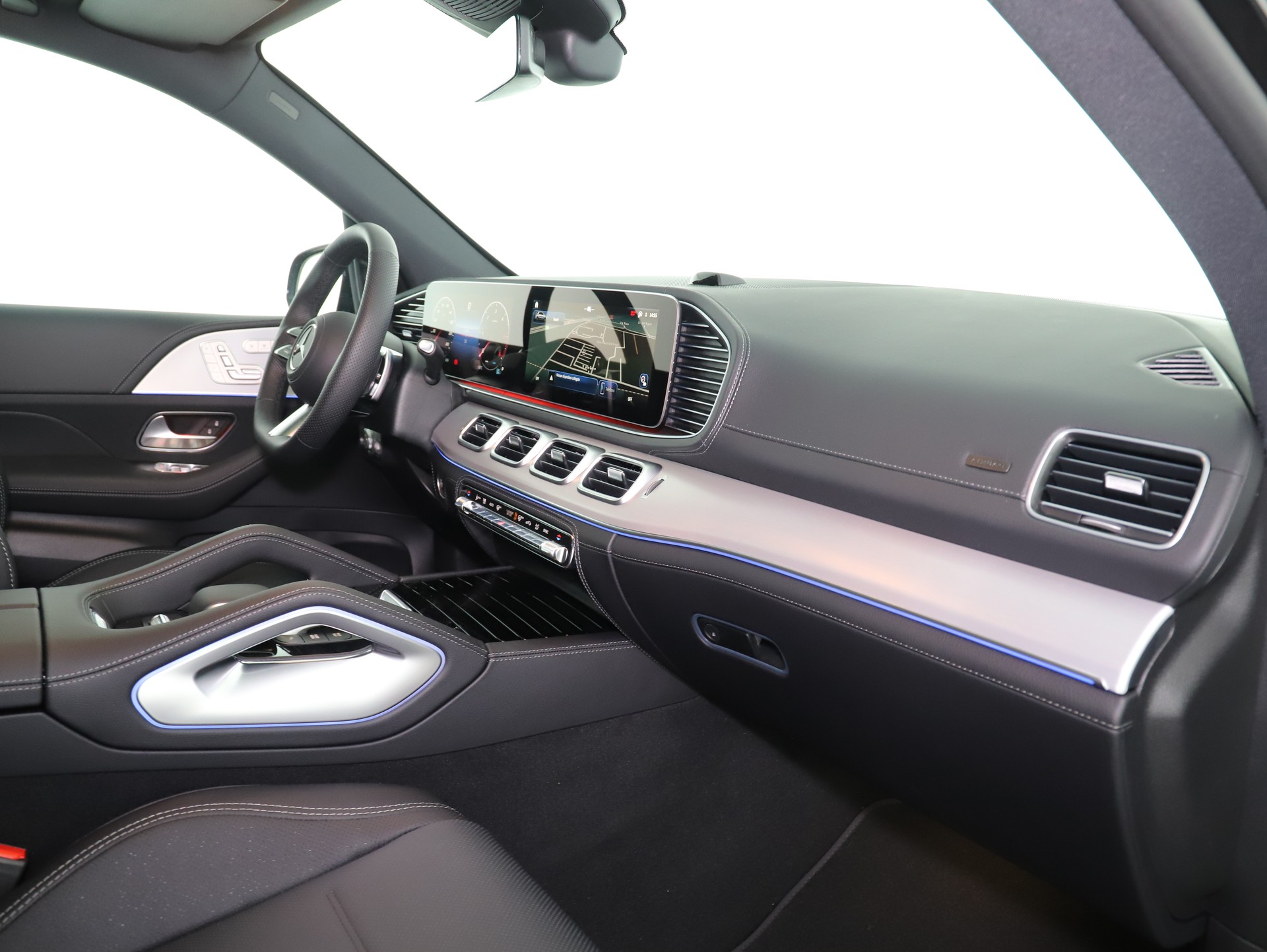 MERCEDES-BENZ GLE 300 d 4Matic-image-11
