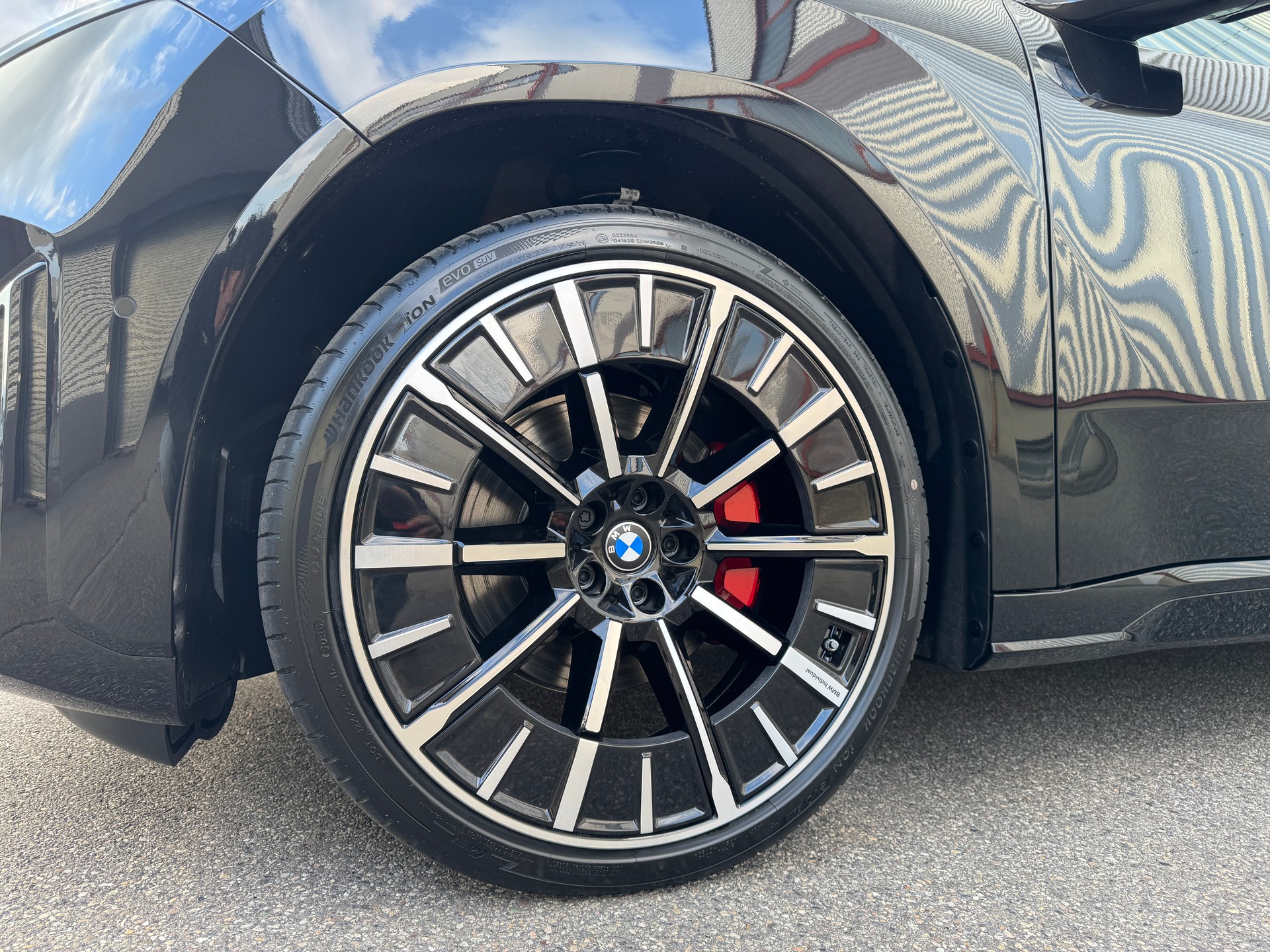 BMW iX3 50 xDrive M Sport Pro-image-10